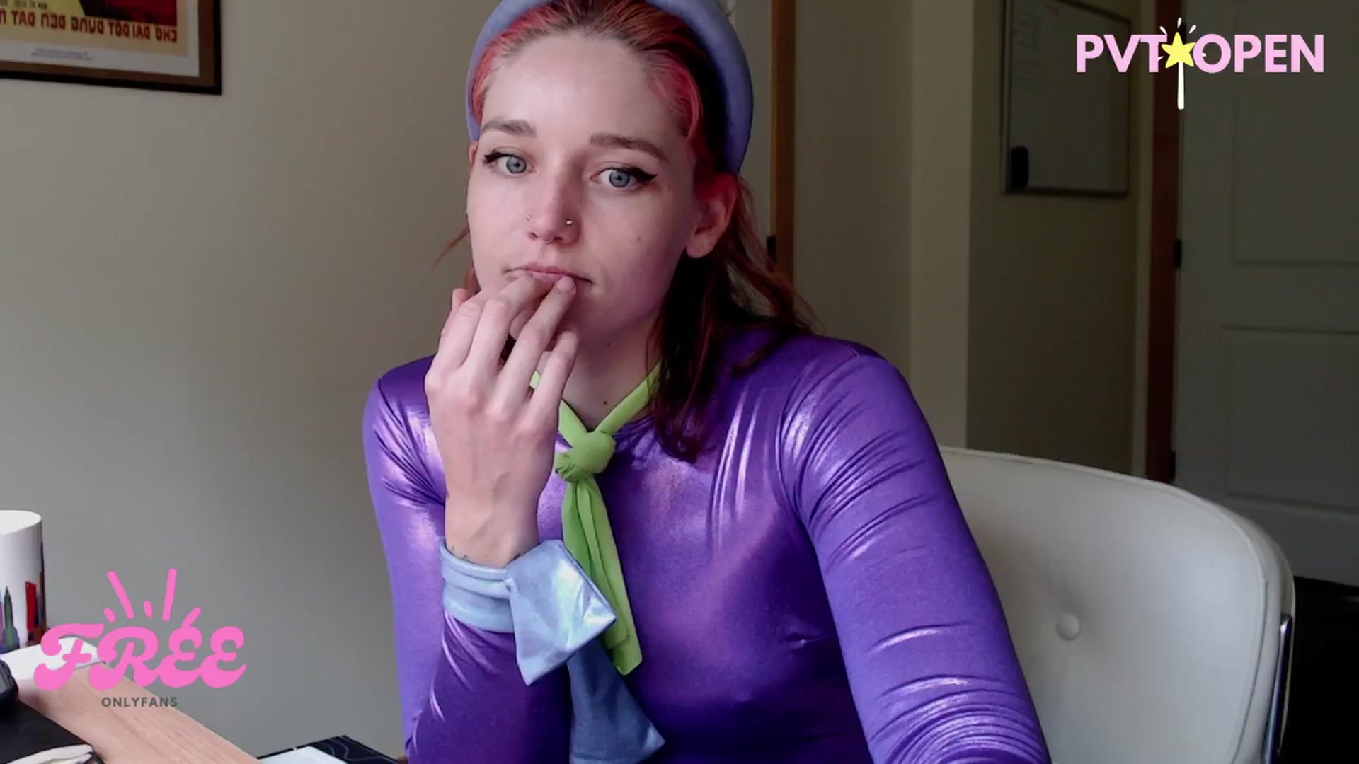 Gallery image thumbnail from Sexyblue2000's myfreecams stream on, 07/28/2025, 19:24 image 20 of 20