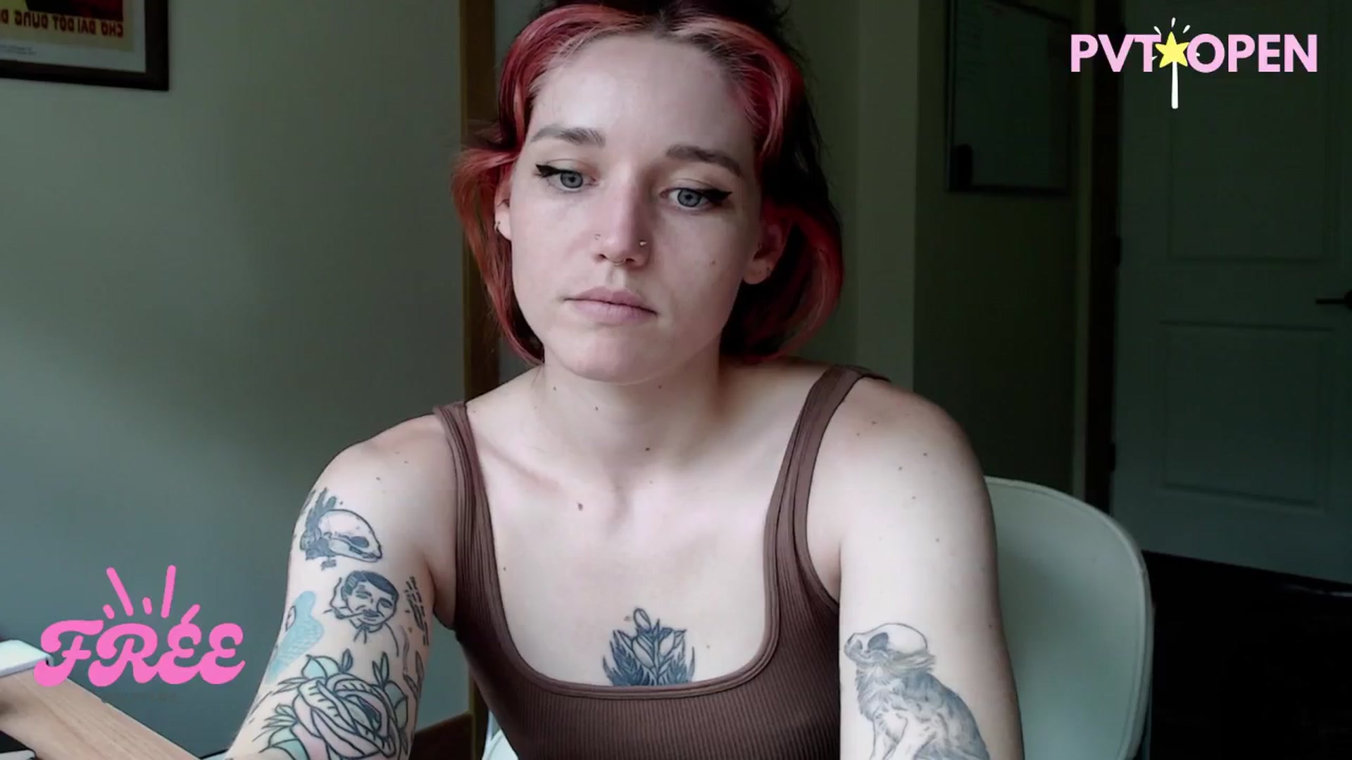 Gallery image thumbnail from Sexyblue2000's myfreecams stream on, 07/28/2025, 19:24 image 9 of 20