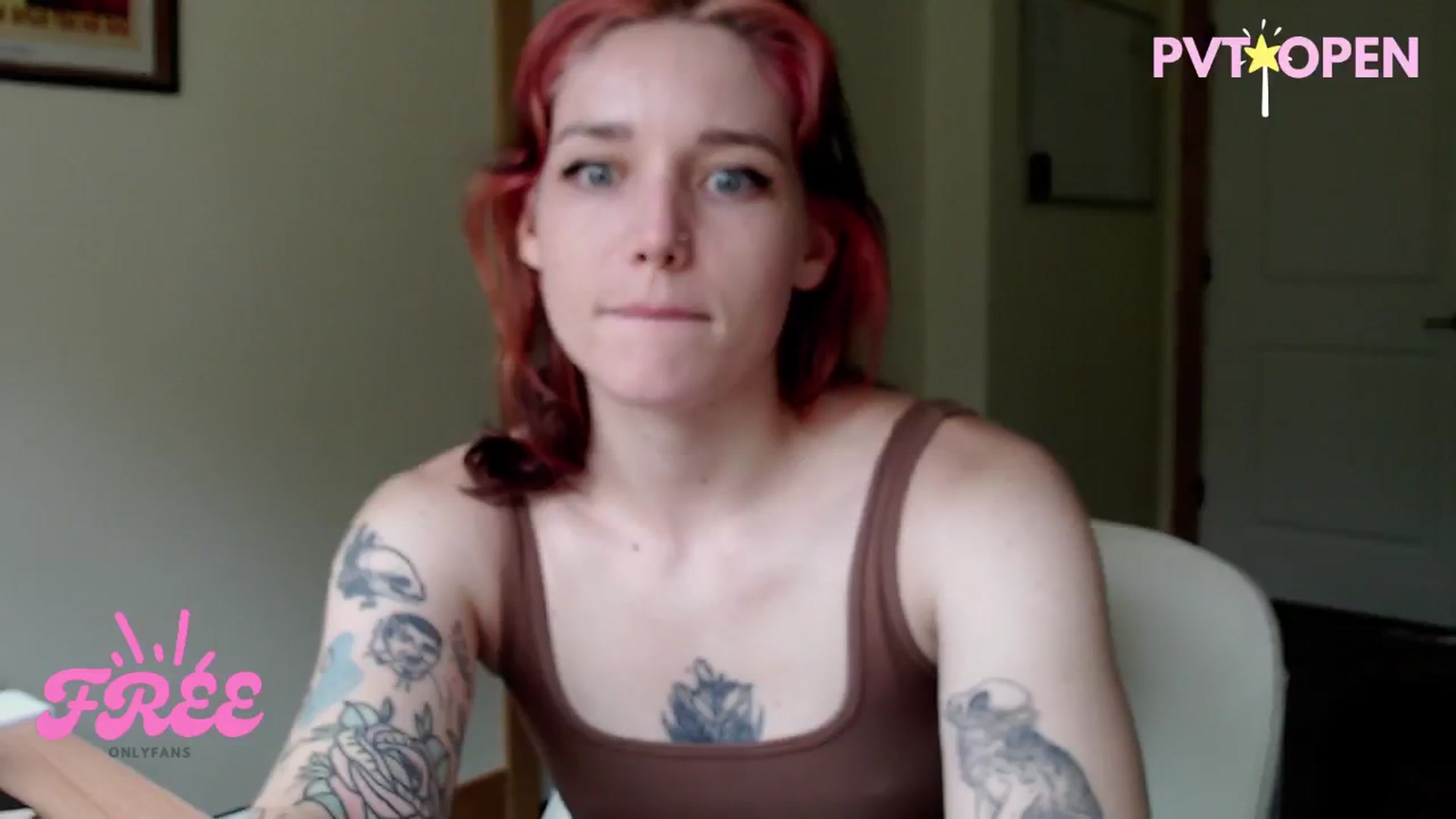 Gallery image thumbnail from Sexyblue2000's myfreecams stream on, 07/28/2025, 19:24 image 14 of 20