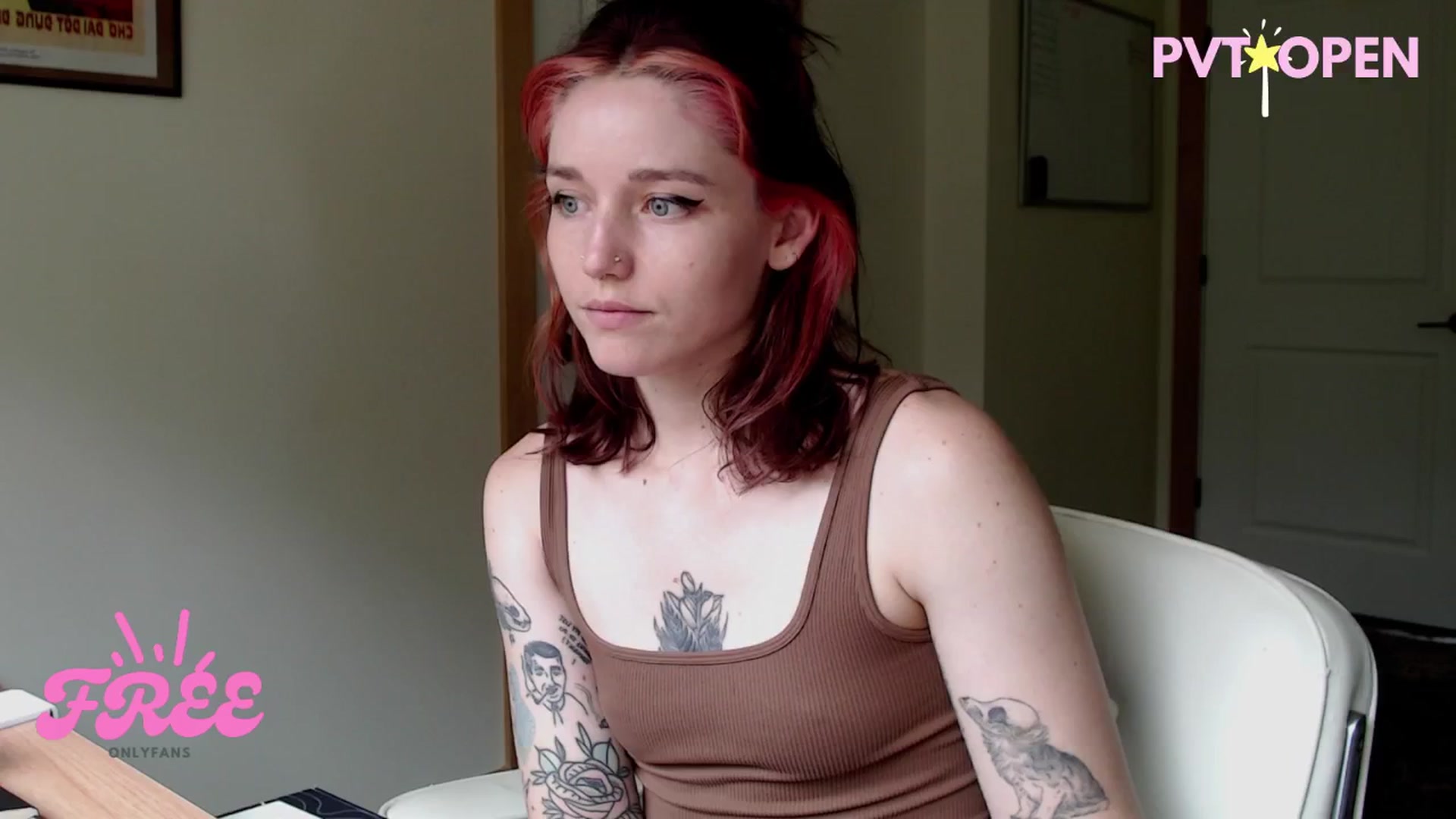Gallery image thumbnail from Sexyblue2000's myfreecams stream on, 07/28/2025, 19:24 image 4 of 20