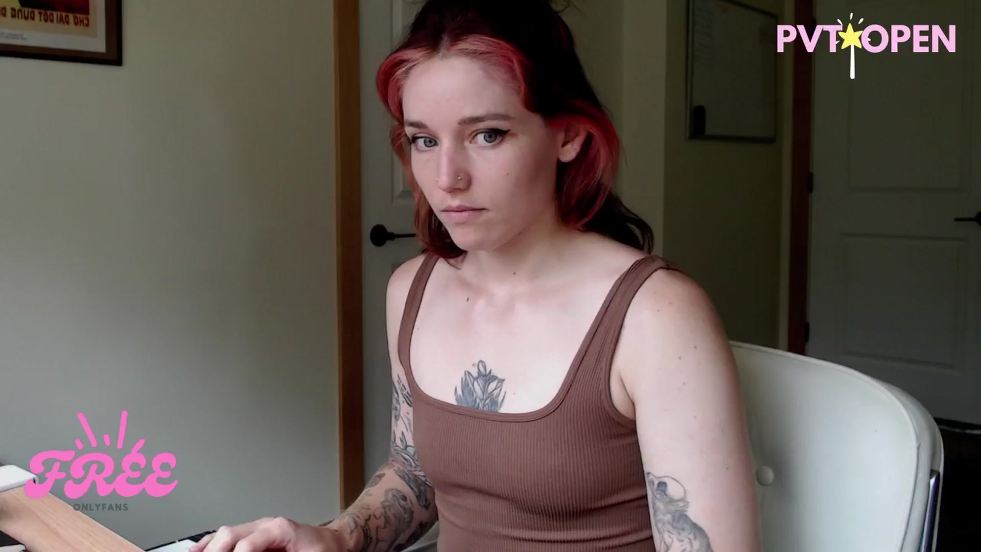 Gallery image thumbnail from Sexyblue2000's myfreecams stream on, 07/28/2025, 19:24 image 11 of 20