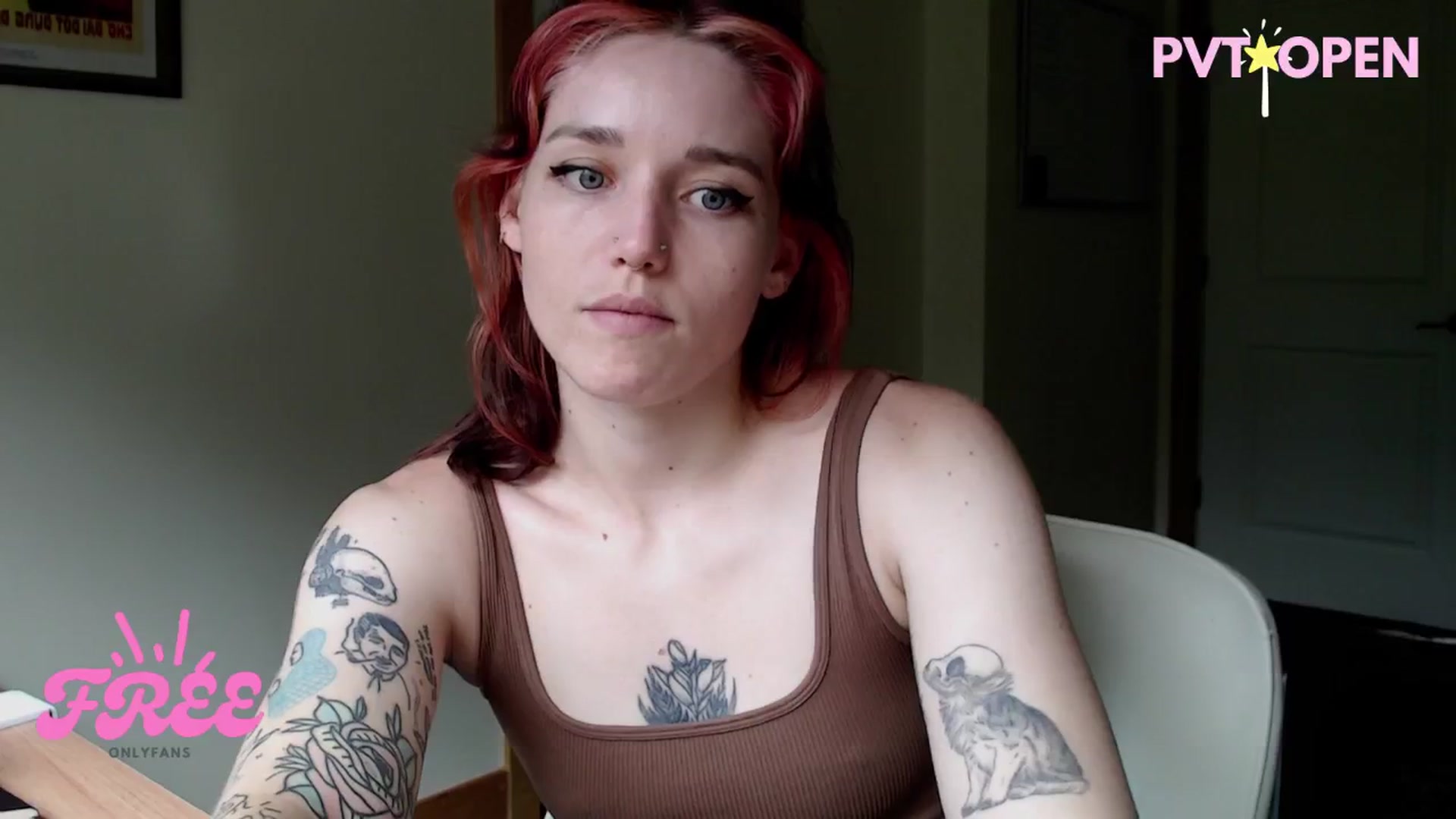 Gallery image thumbnail from Sexyblue2000's myfreecams stream on, 07/28/2025, 19:24 image 15 of 20