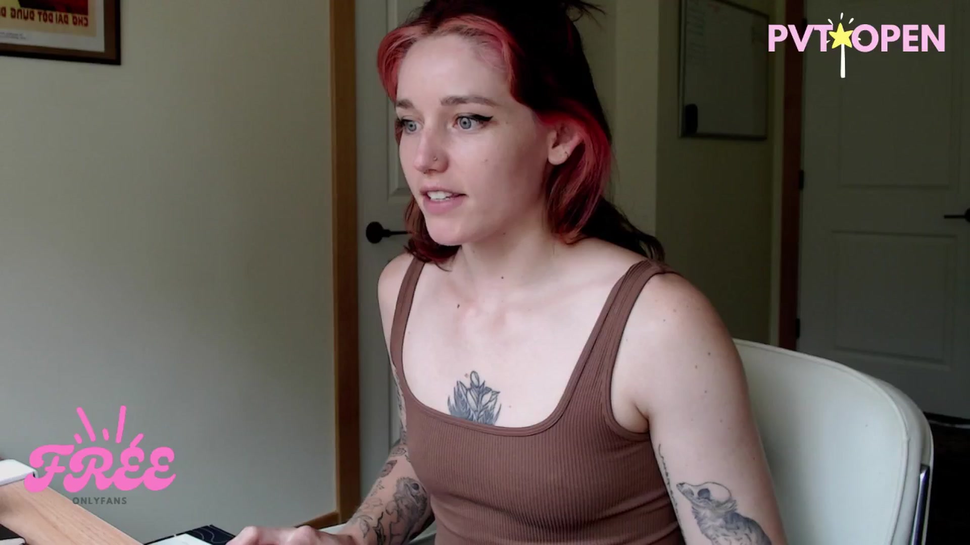 Gallery image thumbnail from Sexyblue2000's myfreecams stream on, 07/28/2025, 19:24 image 12 of 20