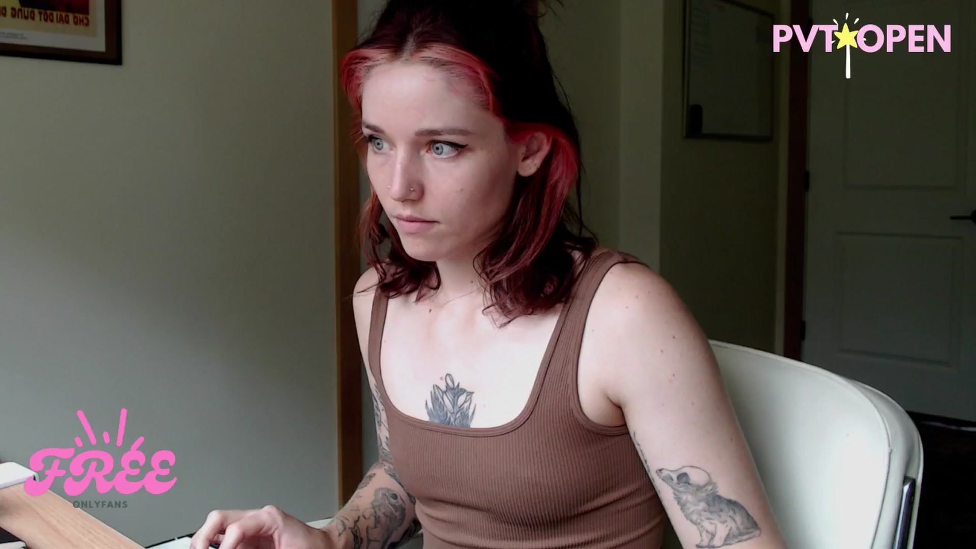 Gallery image thumbnail from Sexyblue2000's myfreecams stream on, 07/28/2025, 19:24 image 3 of 20