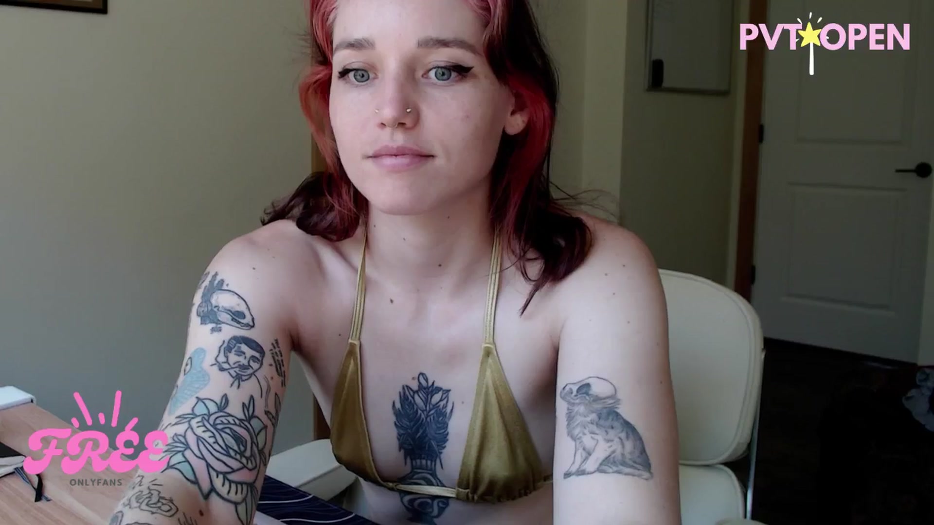 Gallery image thumbnail from Sexyblue2000's myfreecams stream on, 07/28/2025, 20:10 image 16 of 20