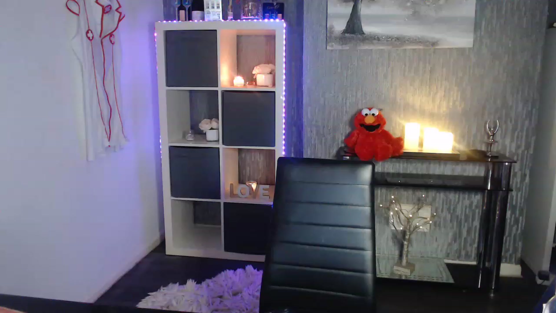 Gallery image thumbnail from Sexychicxxx's myfreecams stream on, 11/18/2022, 22:08 image 8 of 20