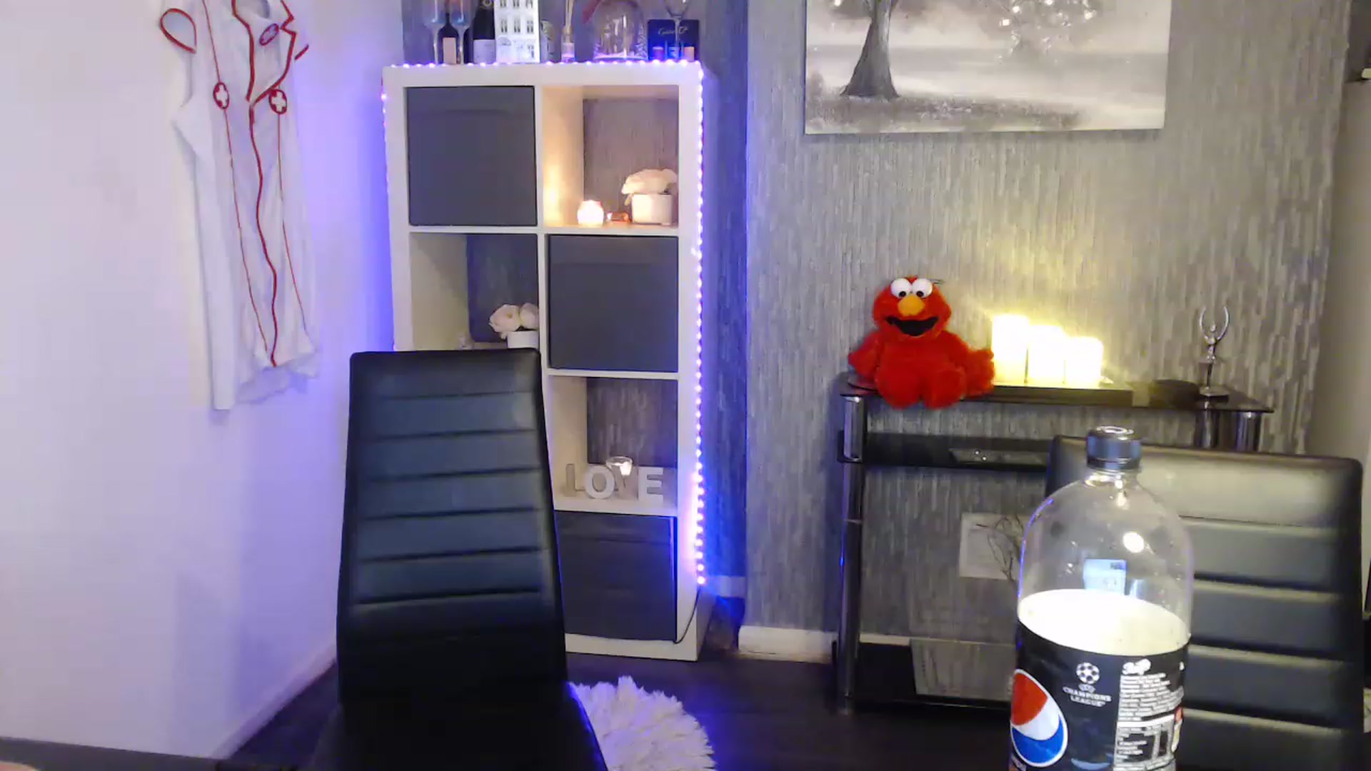 Gallery image thumbnail from Sexychicxxx's myfreecams stream on, 11/20/2022, 23:39 image 3 of 20