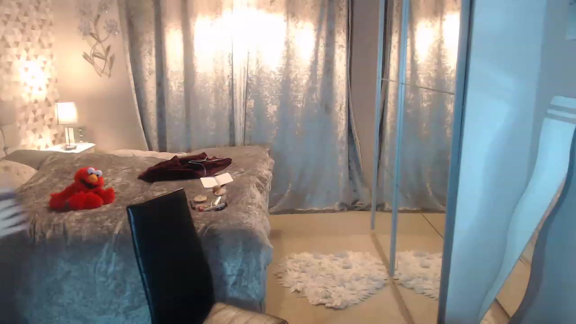 Gallery image thumbnail from Sexychicxxx's myfreecams stream on, 11/22/2022, 23:00 image 8 of 20