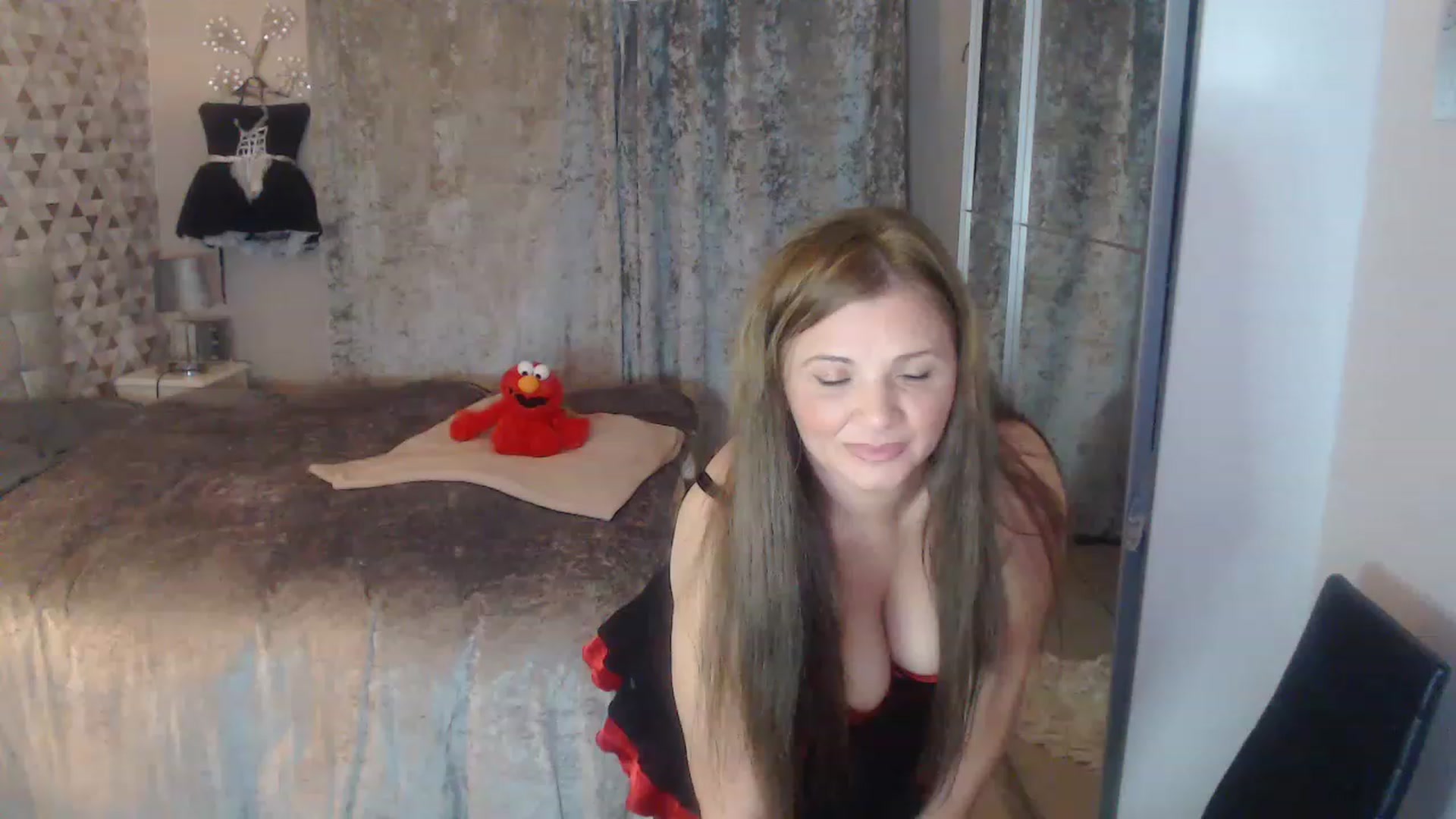 Gallery image thumbnail from Sexychicxxx's myfreecams stream on, 11/24/2022, 22:05 image 4 of 20