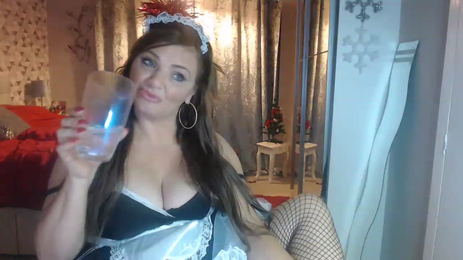 Gallery image thumbnail from Sexychicxxx's myfreecams stream on, 12/20/2022, 24:57 image 11 of 20