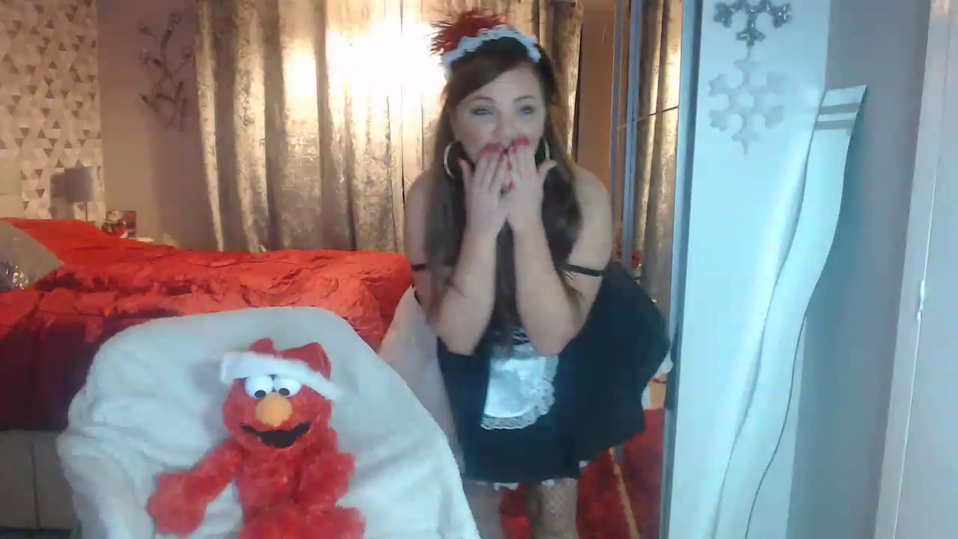 Gallery image thumbnail from Sexychicxxx's myfreecams stream on, 12/20/2022, 24:57 image 8 of 20