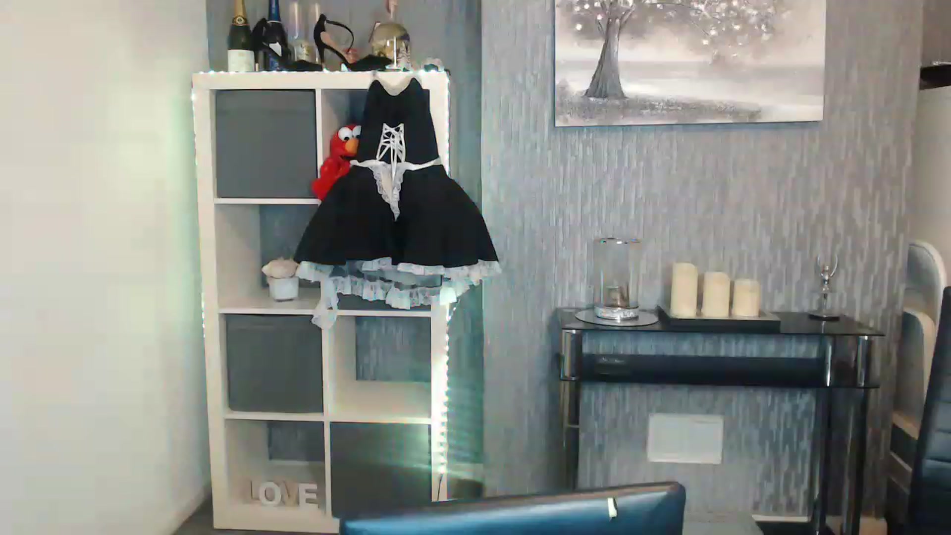 Gallery image thumbnail from Sexychicxxx's myfreecams stream on, 01/19/2023, 22:10 image 19 of 20