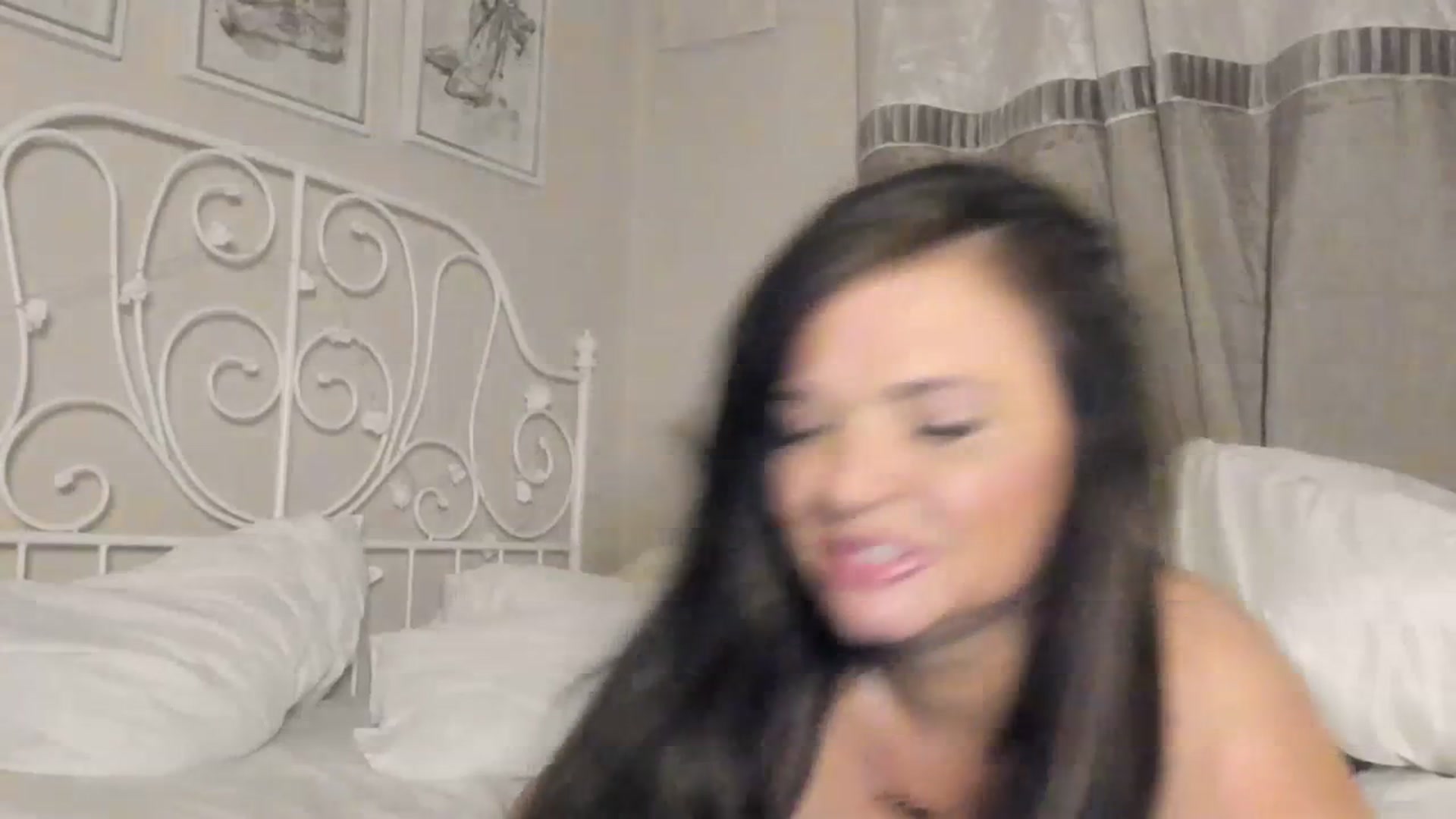 Gallery image thumbnail from Sexychicxxx's myfreecams stream on, 07/01/2023, 23:09 image 13 of 20