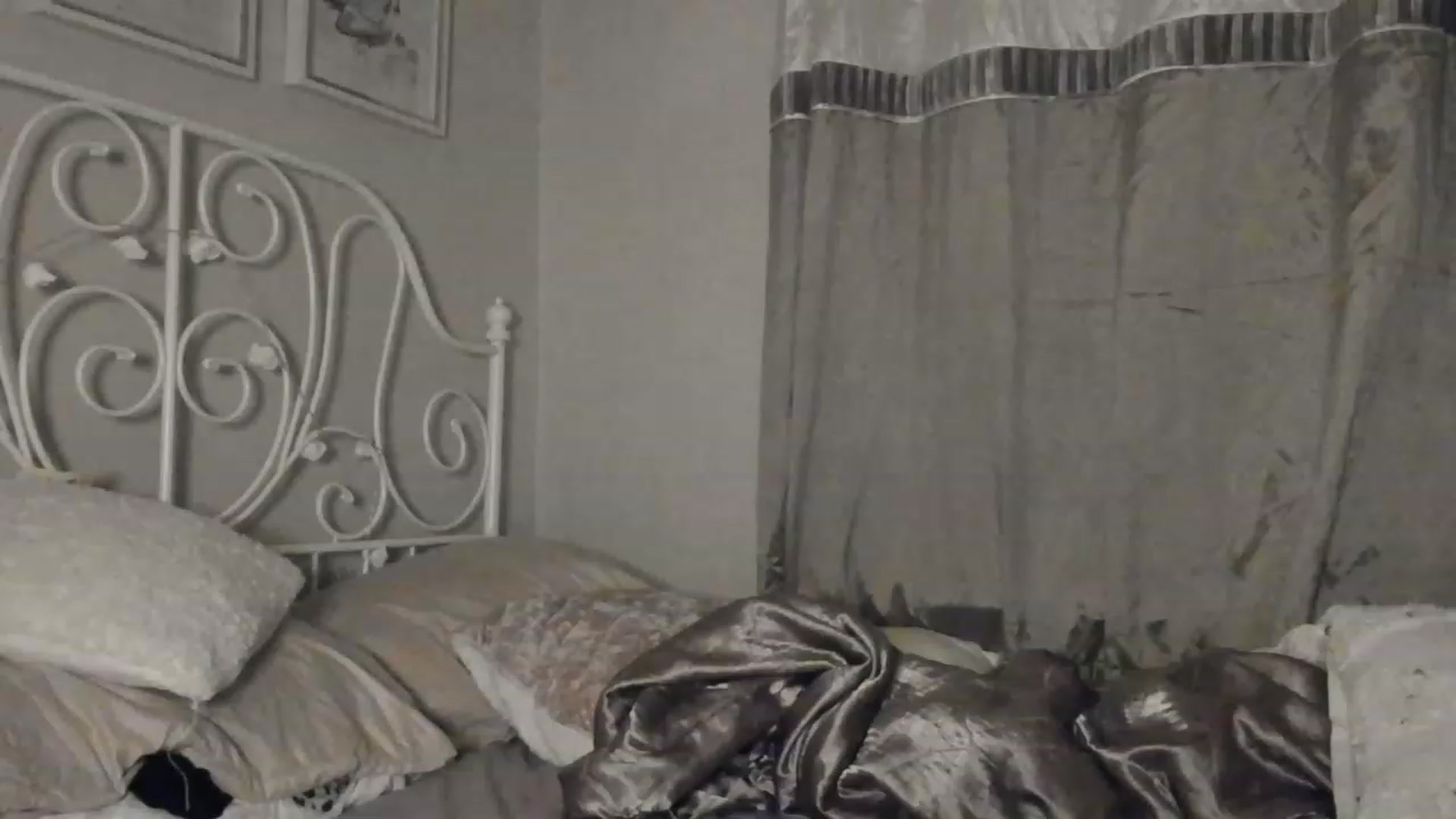 Gallery image thumbnail from Sexychicxxx's myfreecams stream on, 07/16/2023, 24:57 image 2 of 20