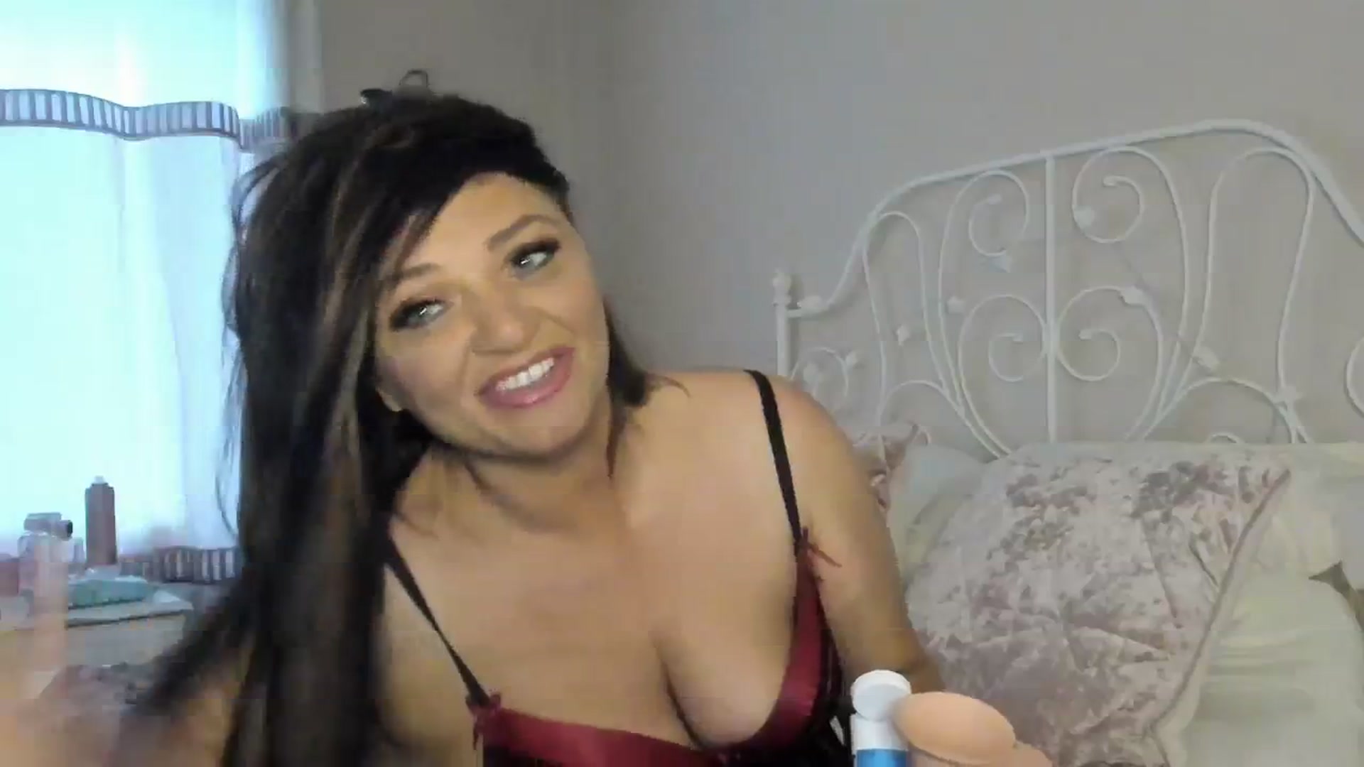 Gallery image thumbnail from Sexychicxxx's myfreecams stream on, 07/22/2023, 19:12 image 11 of 20