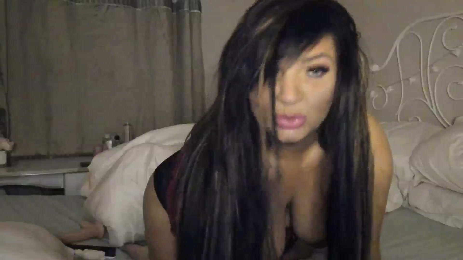 Gallery image thumbnail from Sexychicxxx's myfreecams stream on, 07/22/2023, 23:20 image 10 of 20