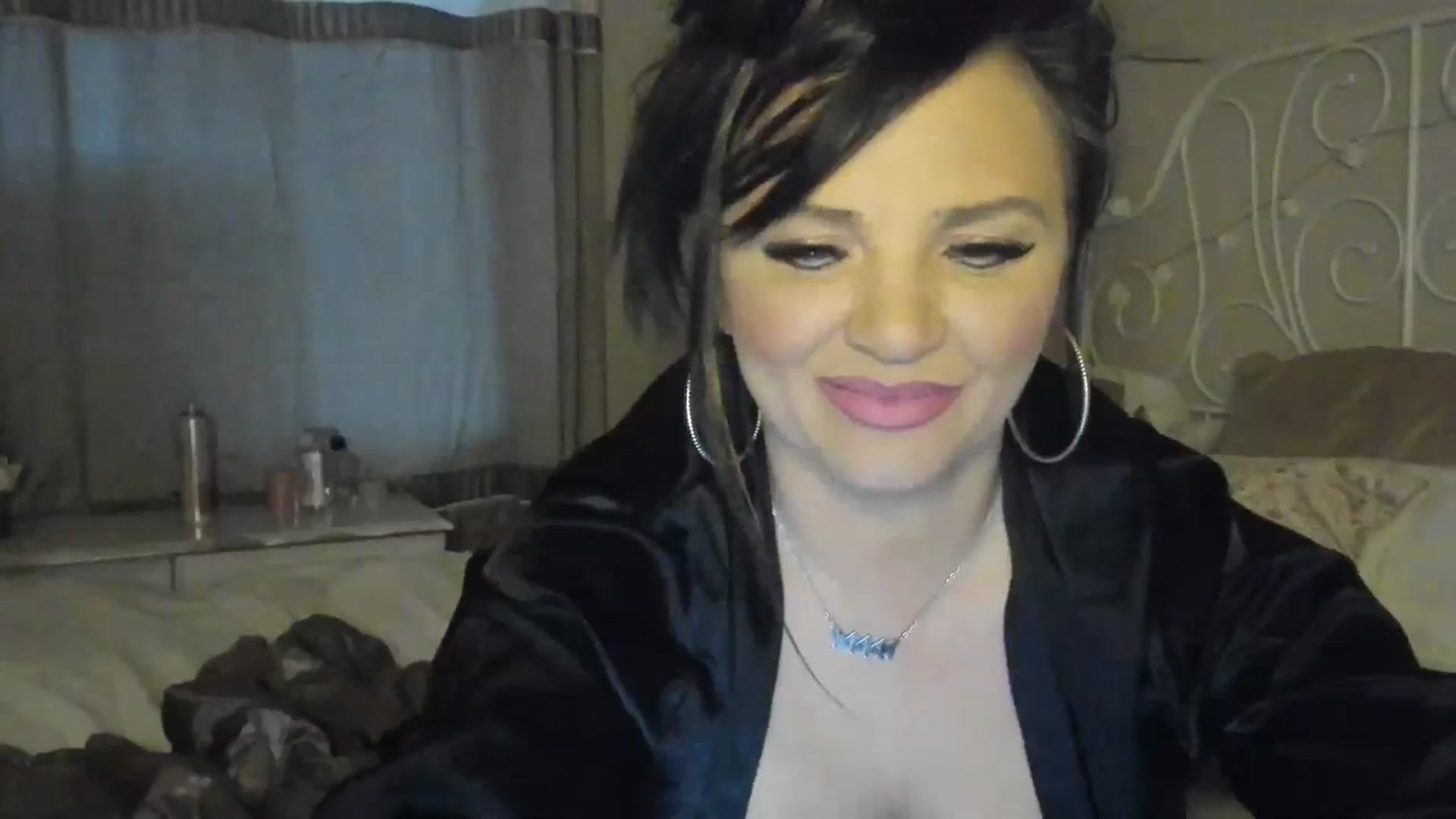 Gallery image thumbnail from Sexychicxxx's myfreecams stream on, 07/23/2023, 21:34 image 7 of 20