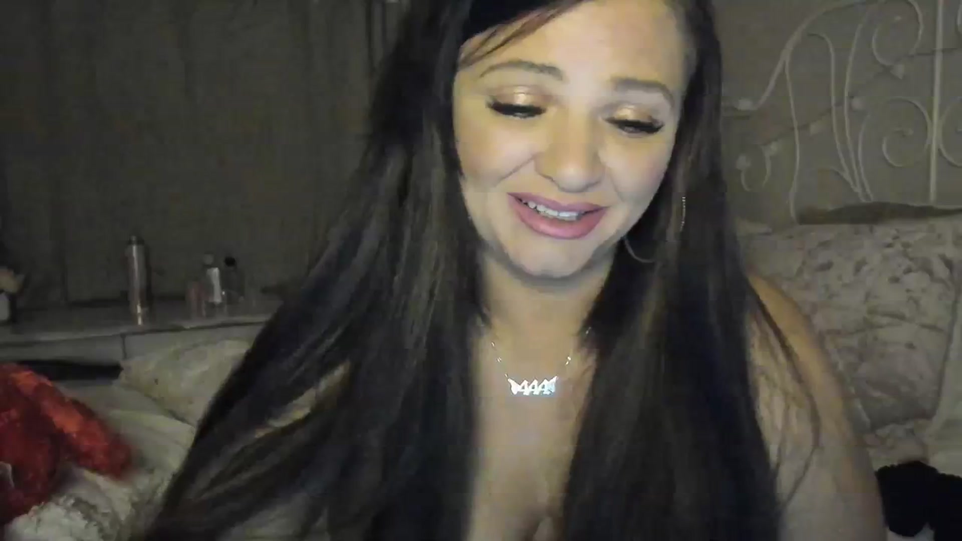 Gallery image thumbnail from Sexychicxxx's myfreecams stream on, 07/23/2023, 22:56 image 16 of 20