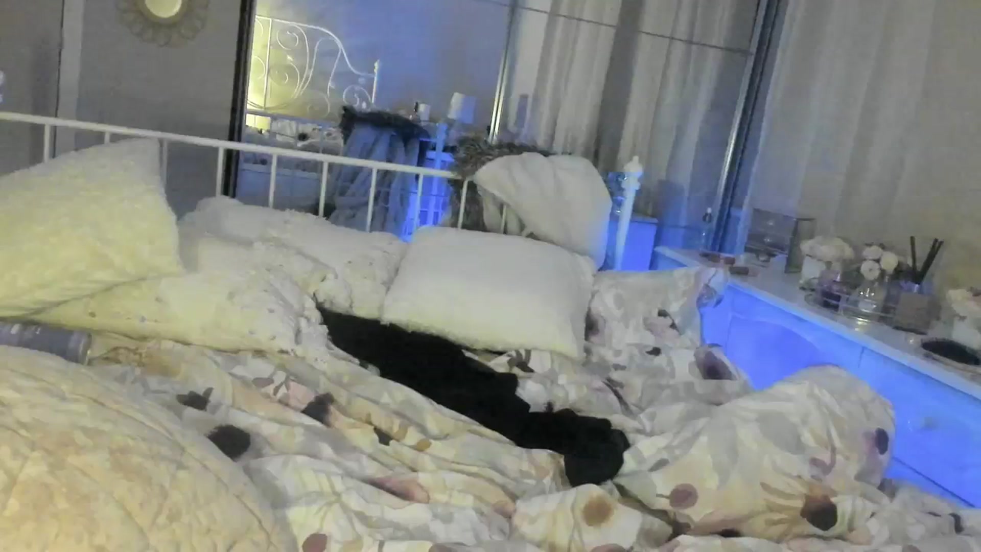 Gallery image thumbnail from Sexychicxxx's myfreecams stream on, 02/28/2024, 22:06 image 3 of 20