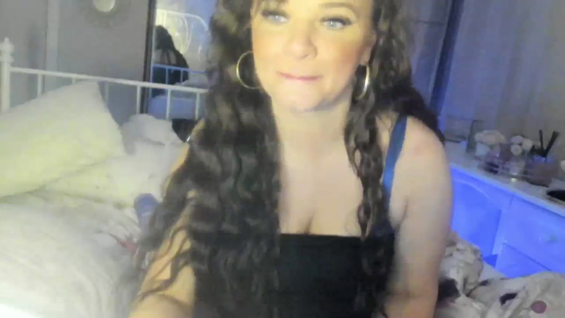 Gallery image thumbnail from Sexychicxxx's myfreecams stream on, 02/28/2024, 22:06 image 4 of 20