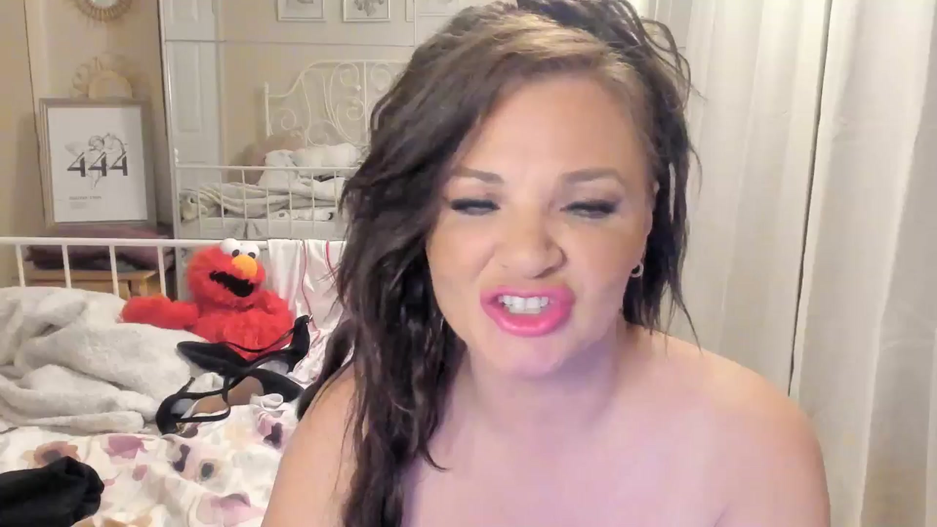 Gallery image thumbnail from Sexychicxxx's myfreecams stream on, 06/09/2024, 21:30 image 2 of 20