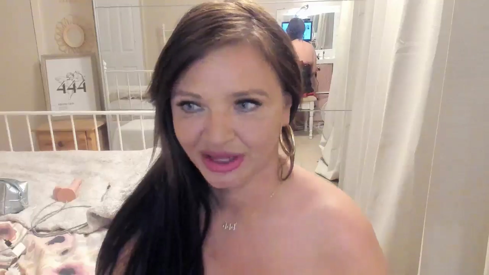 Gallery image thumbnail from Sexychicxxx's myfreecams stream on, 07/06/2024, 23:05 image 8 of 20