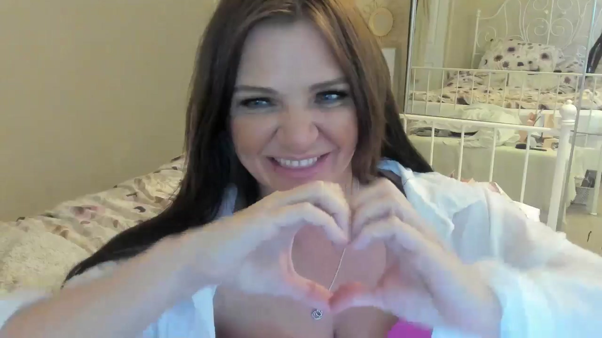 Gallery image thumbnail from Sexychicxxx's myfreecams stream on, 07/10/2024, 13:31 image 20 of 20