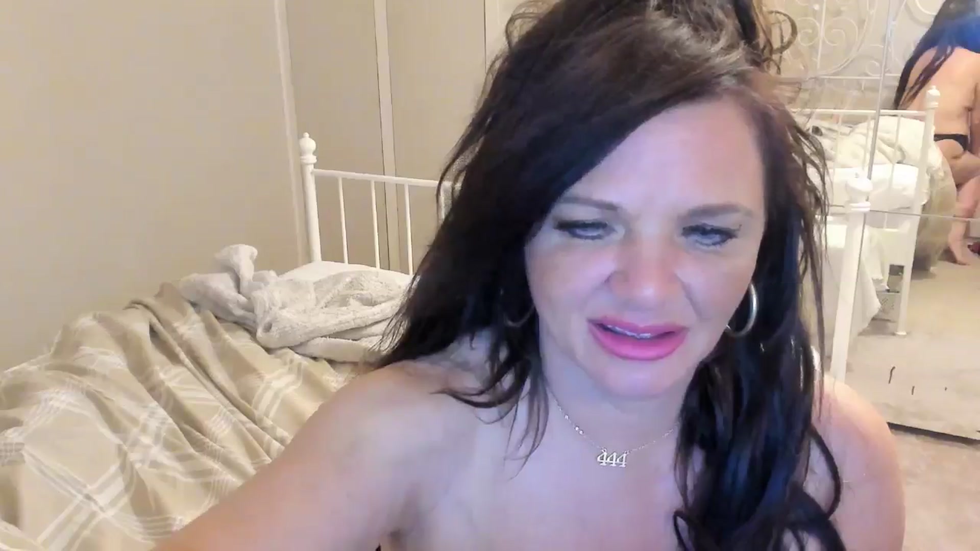 Gallery image thumbnail from Sexychicxxx's myfreecams stream on, 07/21/2024, 24:28 image 14 of 20