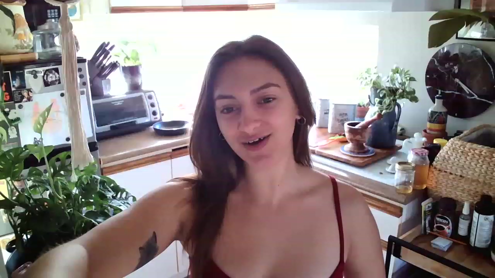 Gallery image thumbnail from Sexylexi211's myfreecams stream on, 11/14/2022, 17:02 image 5 of 20