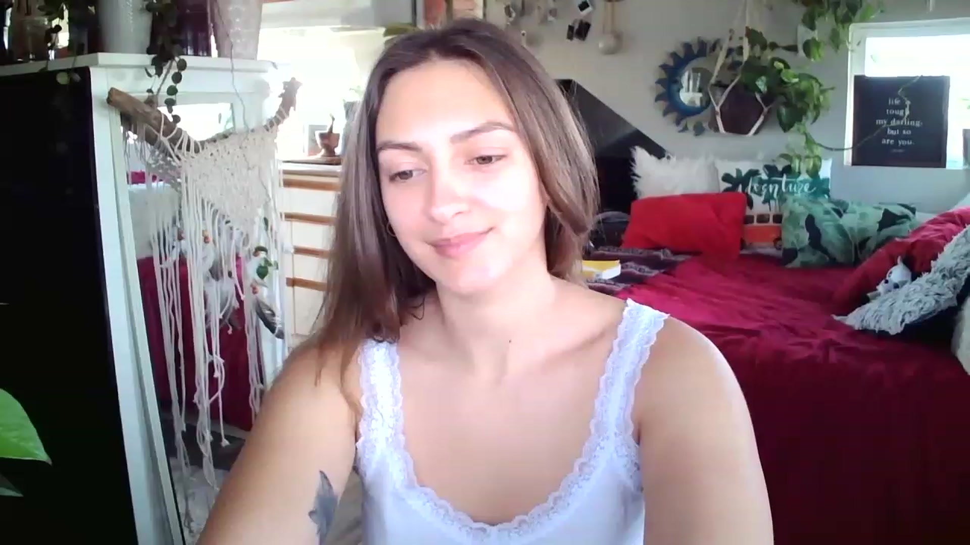 Gallery image thumbnail from Sexylexi211's myfreecams stream on, 11/17/2022, 16:34 image 7 of 20