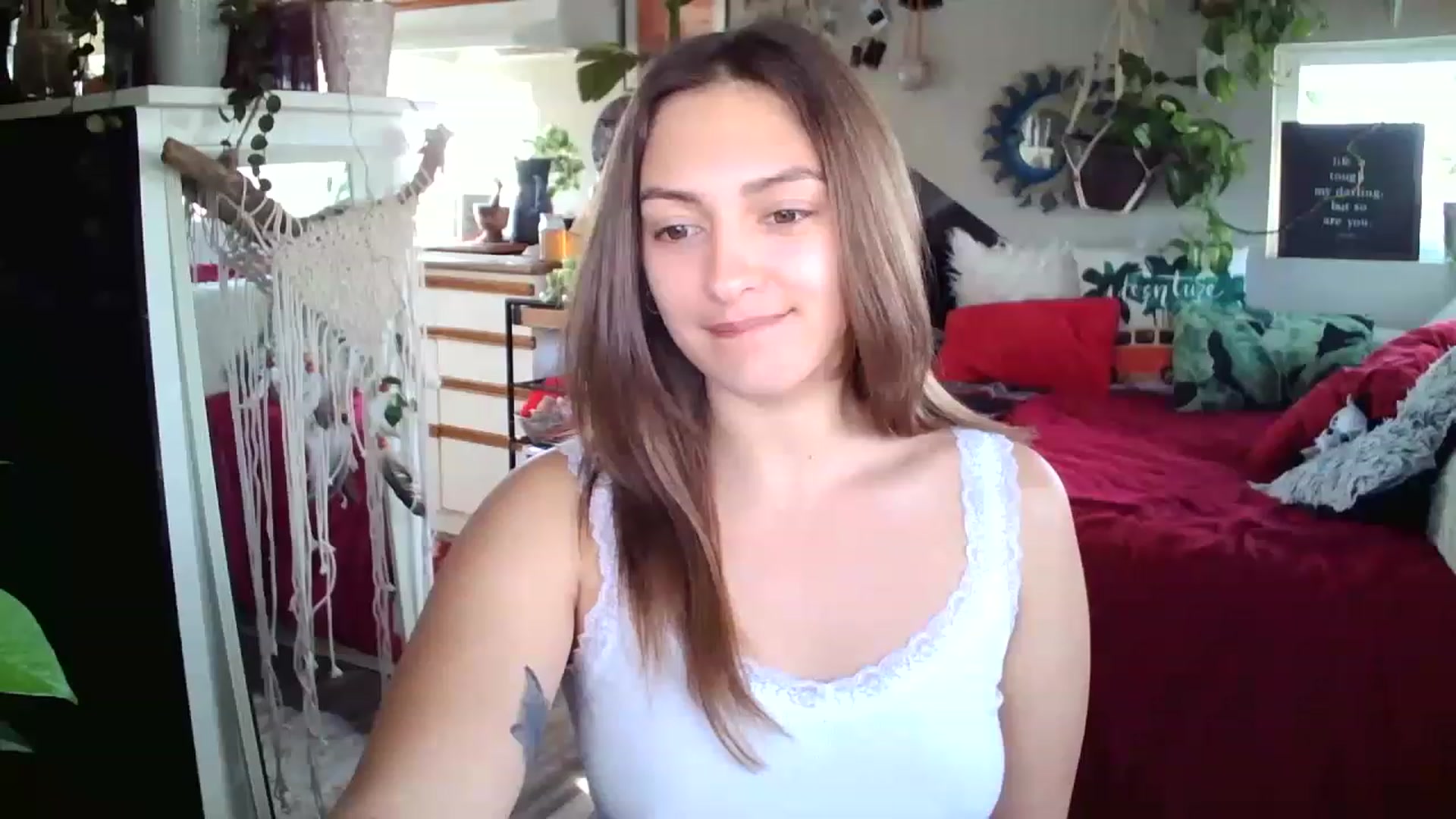 Gallery image thumbnail from Sexylexi211's myfreecams stream on, 11/17/2022, 16:34 image 11 of 20