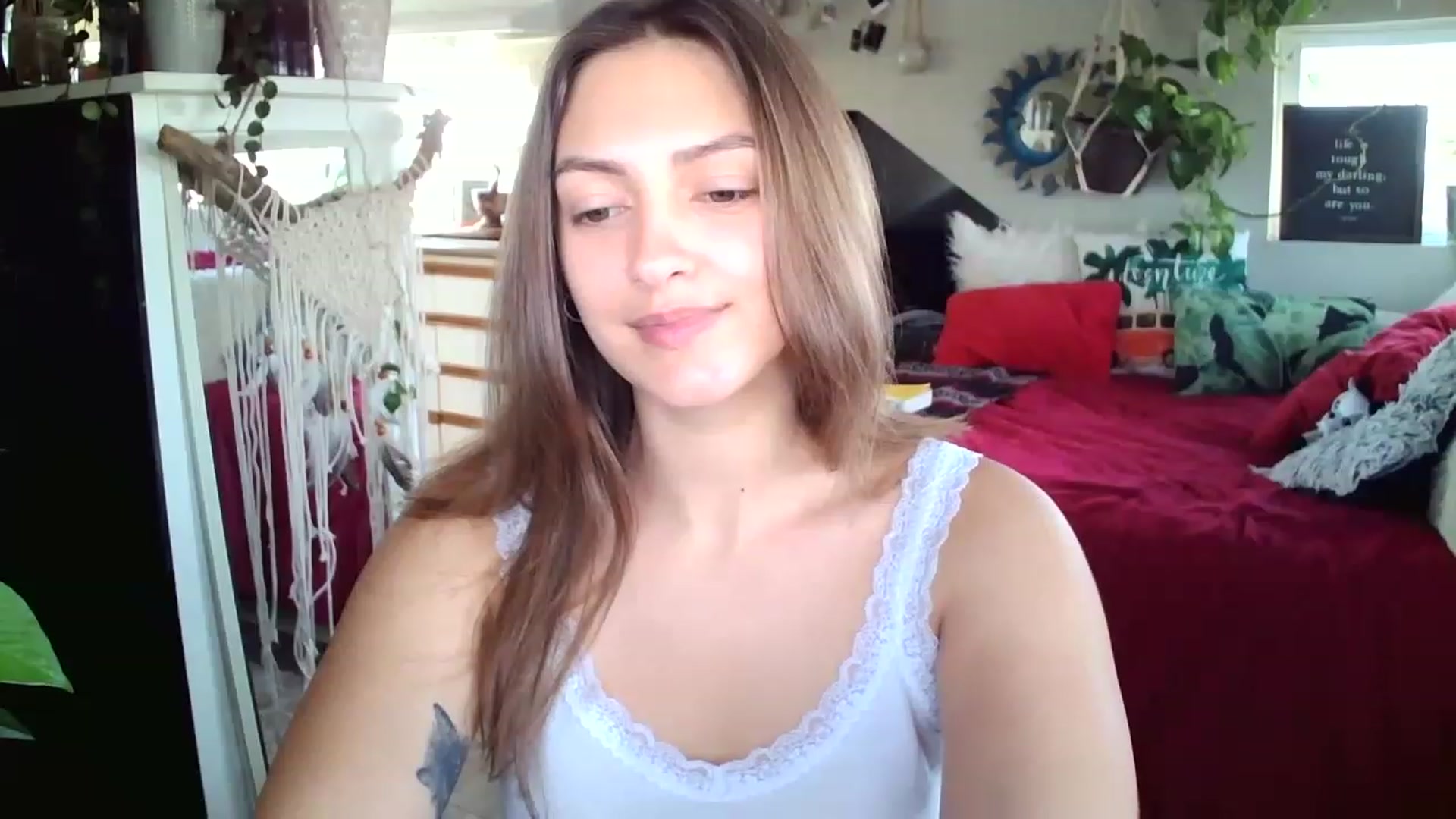 Gallery image thumbnail from Sexylexi211's myfreecams stream on, 11/17/2022, 16:34 image 2 of 20