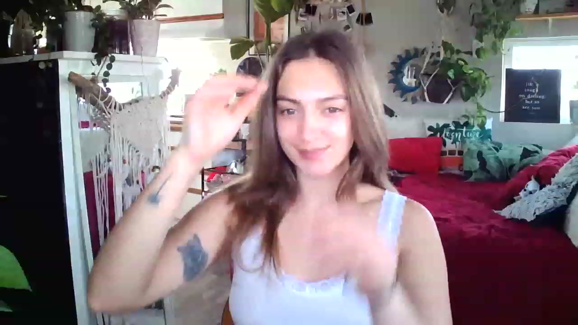 Gallery image thumbnail from Sexylexi211's myfreecams stream on, 11/17/2022, 16:34 image 5 of 20