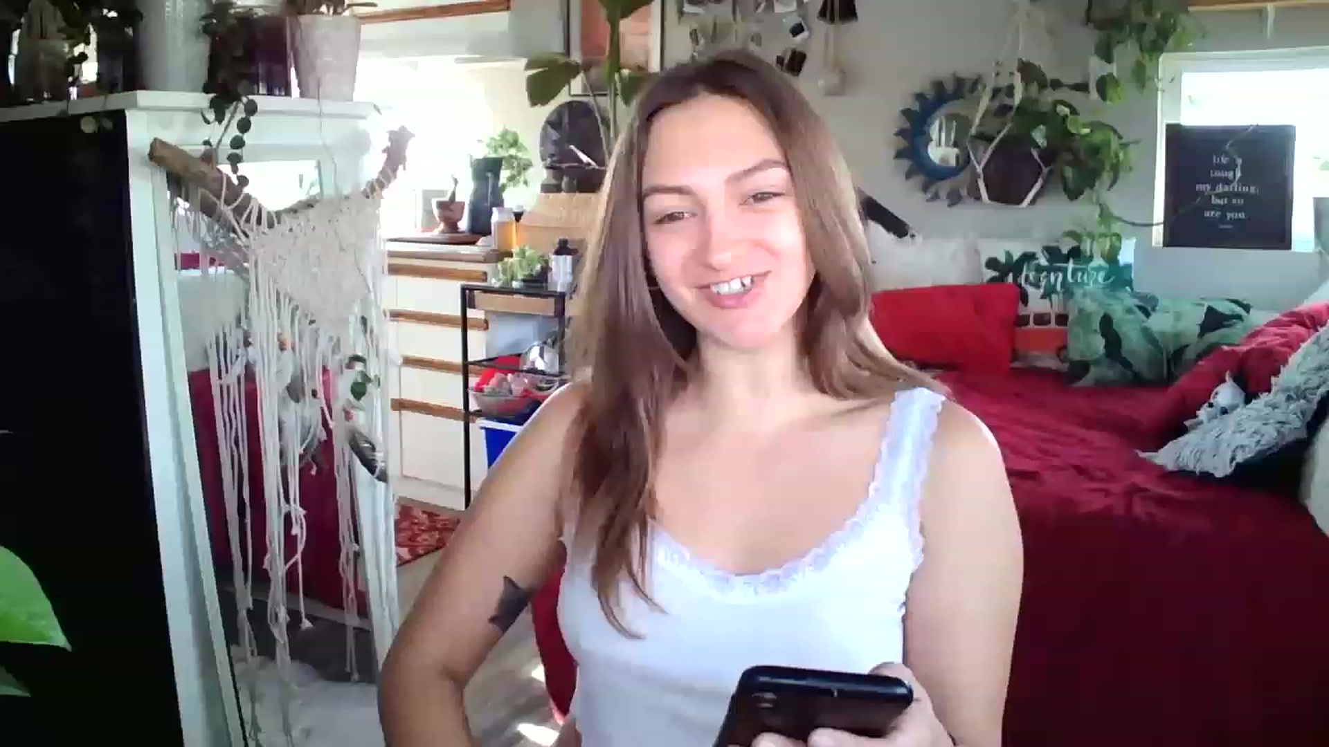 Gallery image thumbnail from Sexylexi211's myfreecams stream on, 11/17/2022, 16:34 image 13 of 20