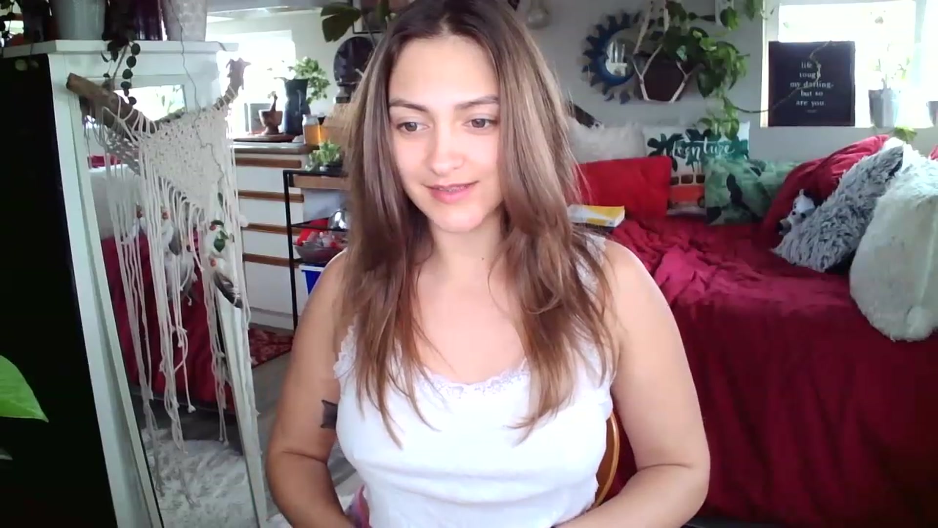 Gallery image thumbnail from Sexylexi211's myfreecams stream on, 11/17/2022, 17:31 image 13 of 20