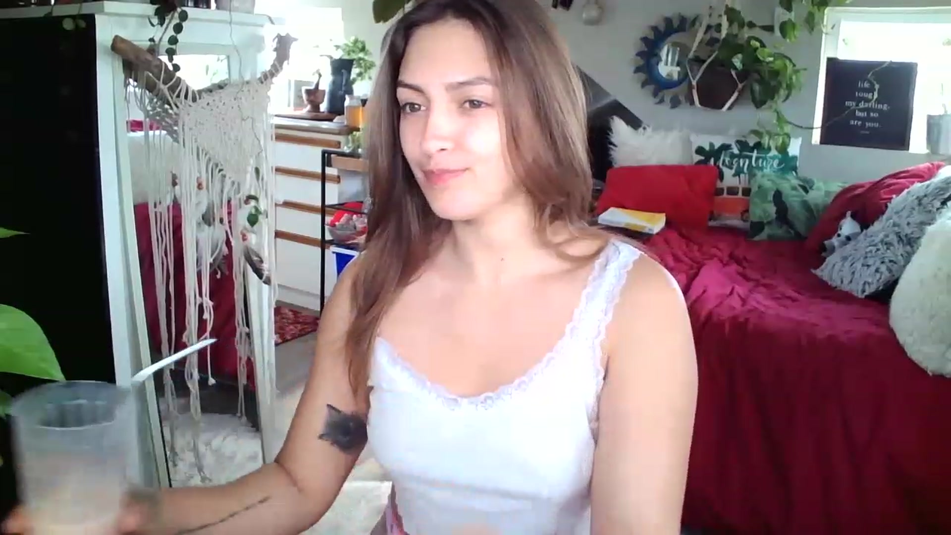 Gallery image thumbnail from Sexylexi211's myfreecams stream on, 11/17/2022, 17:31 image 9 of 20