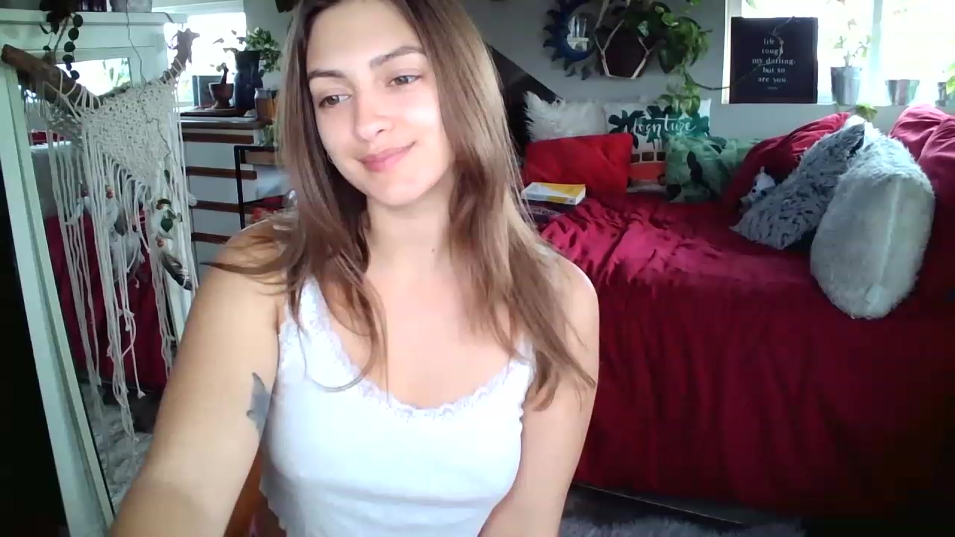 Gallery image thumbnail from Sexylexi211's myfreecams stream on, 11/17/2022, 18:38 image 5 of 20