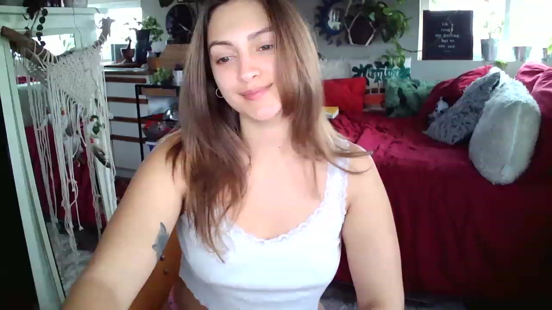 Gallery image thumbnail from Sexylexi211's myfreecams stream on, 11/17/2022, 18:38 image 9 of 20