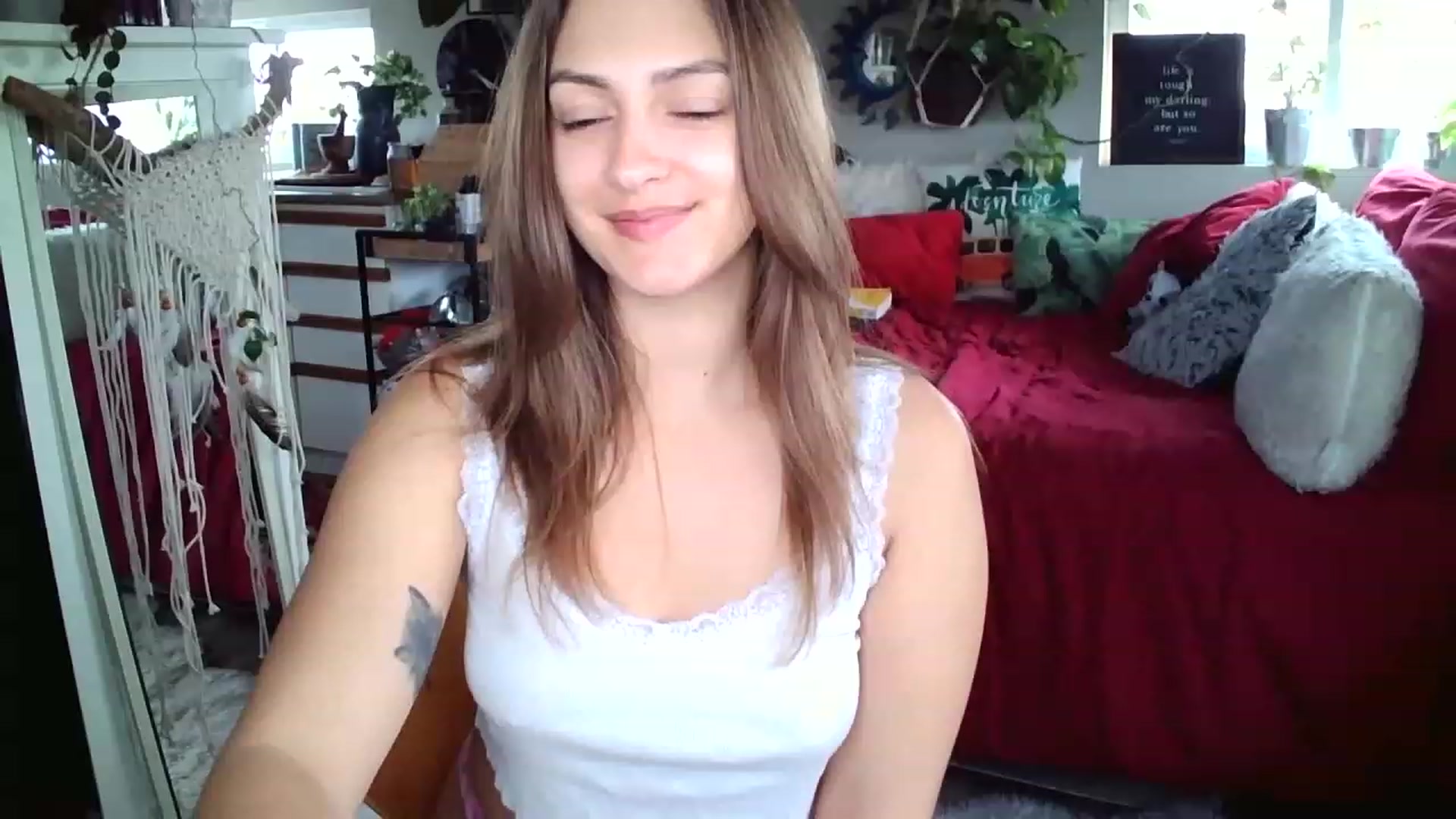 Gallery image thumbnail from Sexylexi211's myfreecams stream on, 11/17/2022, 18:38 image 3 of 20