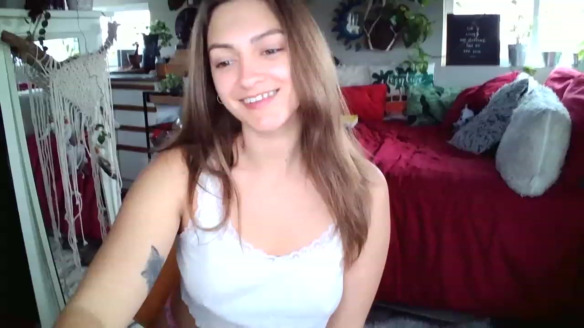 Gallery image thumbnail from Sexylexi211's myfreecams stream on, 11/17/2022, 18:38 image 4 of 20