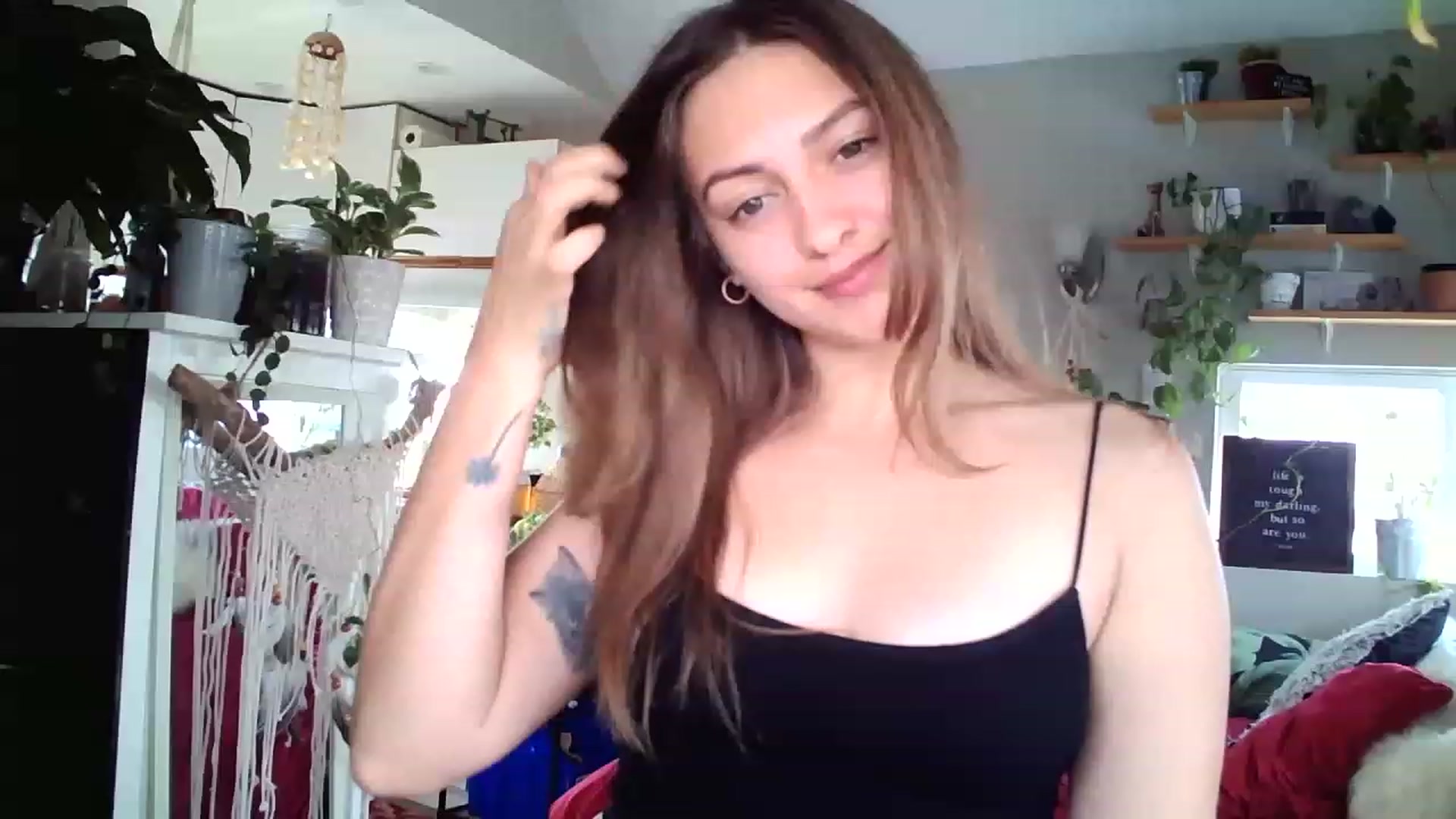 Gallery image thumbnail from Sexylexi211's myfreecams stream on, 11/18/2022, 16:32 image 2 of 20