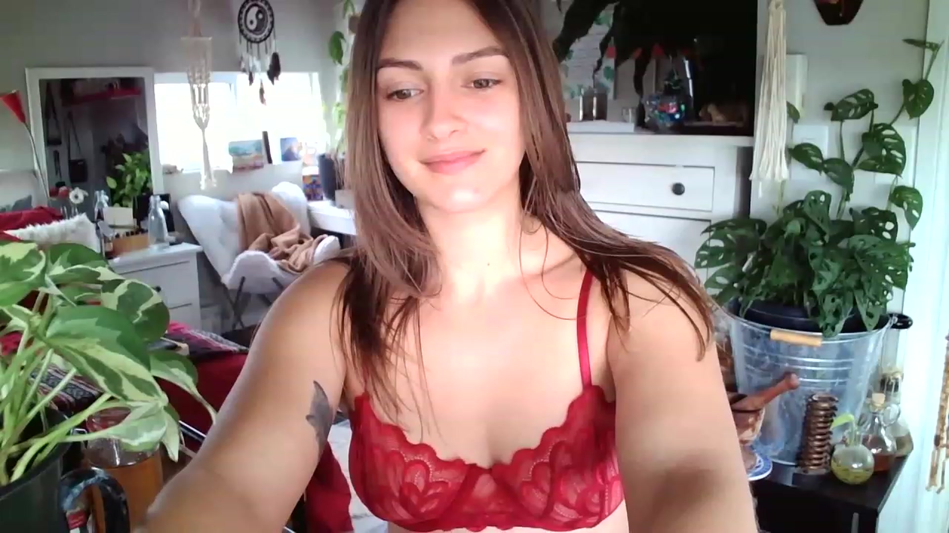Gallery image thumbnail from Sexylexi211's myfreecams stream on, 11/19/2022, 17:42 image 6 of 20