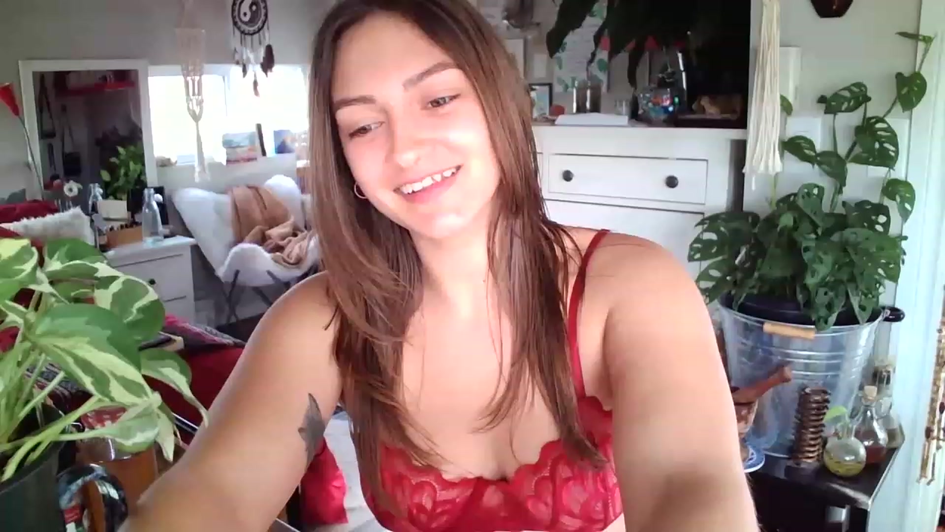 Gallery image thumbnail from Sexylexi211's myfreecams stream on, 11/19/2022, 17:42 image 11 of 20