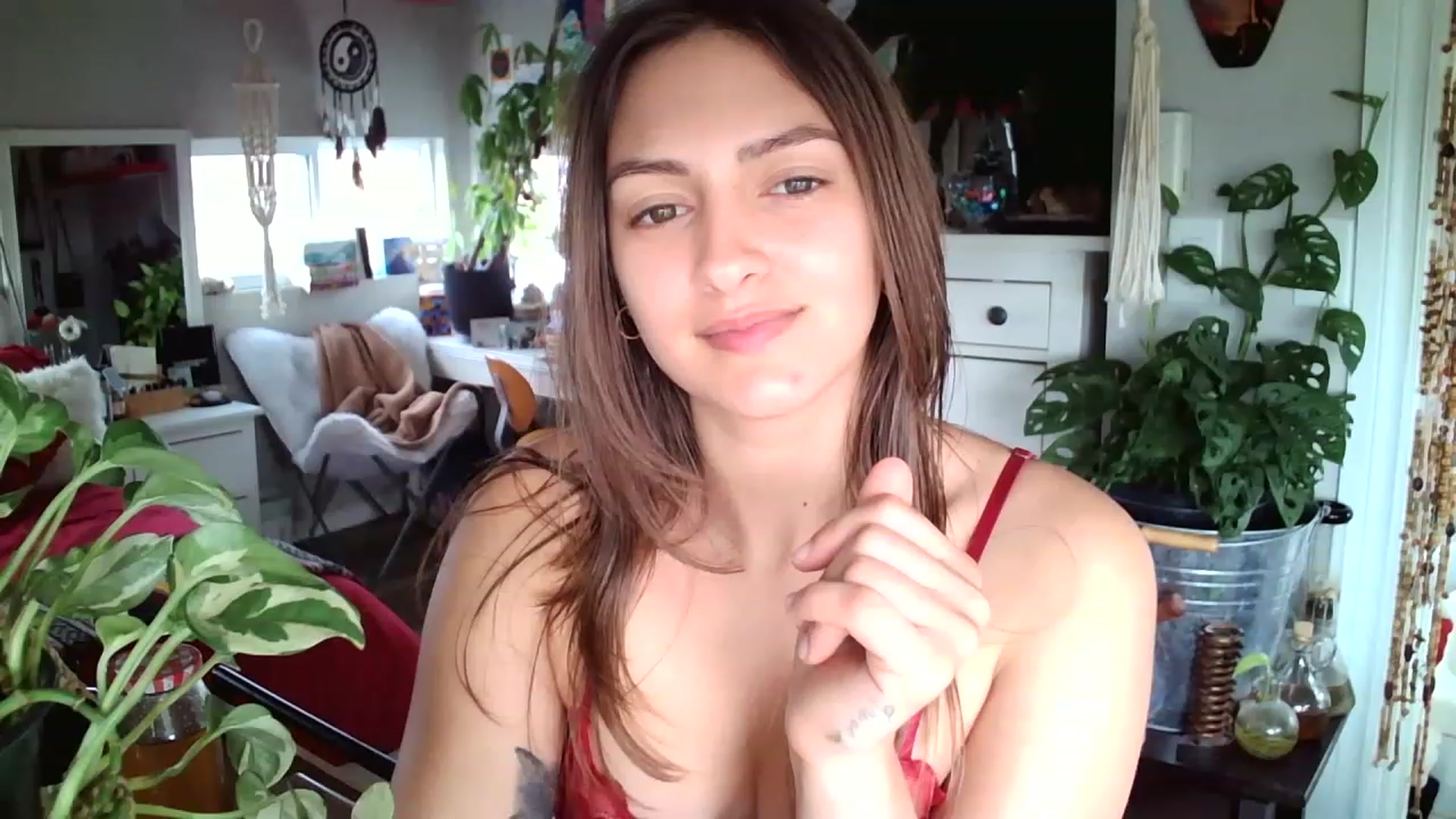 Gallery image thumbnail from Sexylexi211's myfreecams stream on, 11/19/2022, 19:40 image 2 of 20