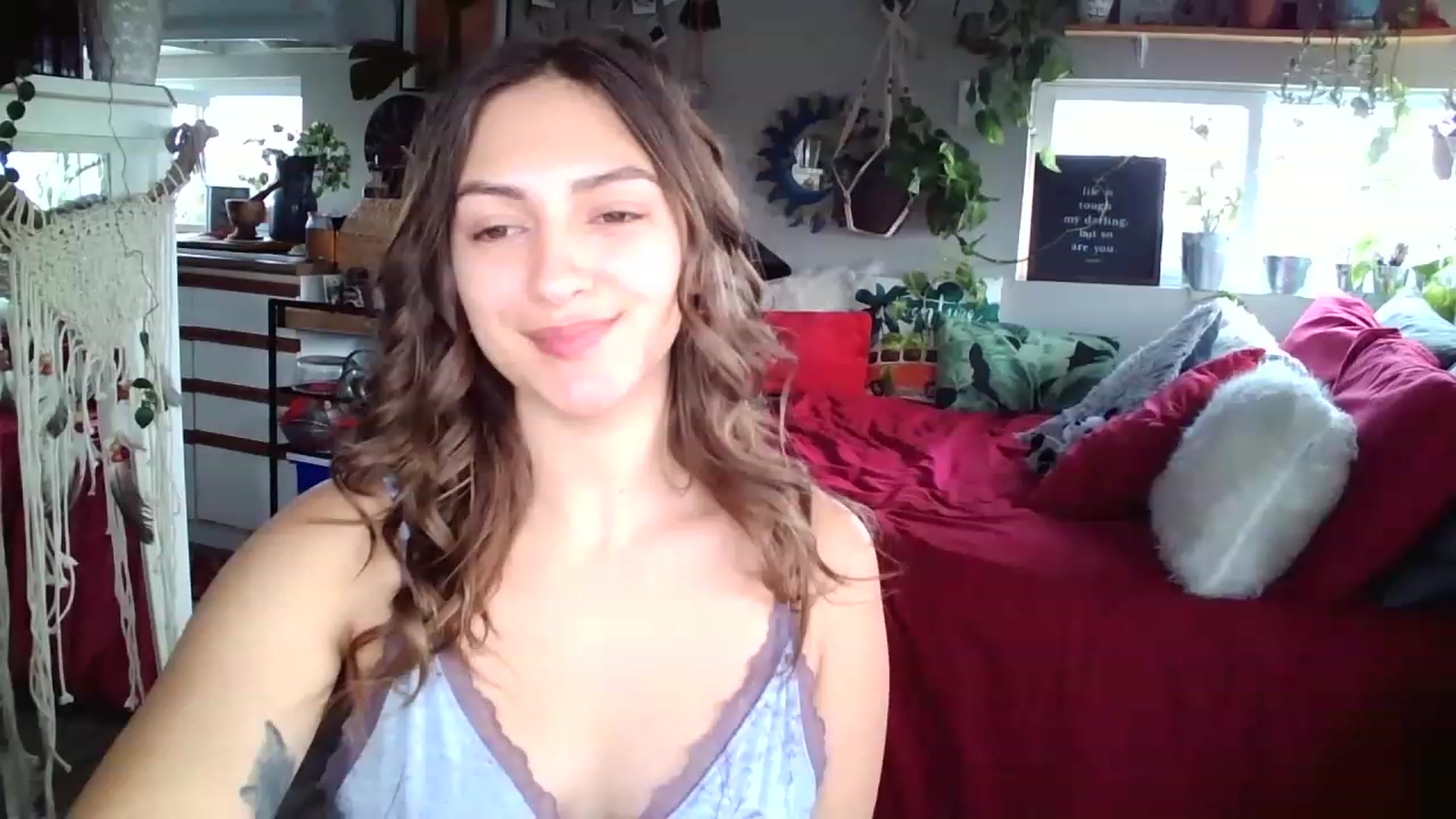 Gallery image thumbnail from Sexylexi211's myfreecams stream on, 11/20/2022, 18:35 image 20 of 20