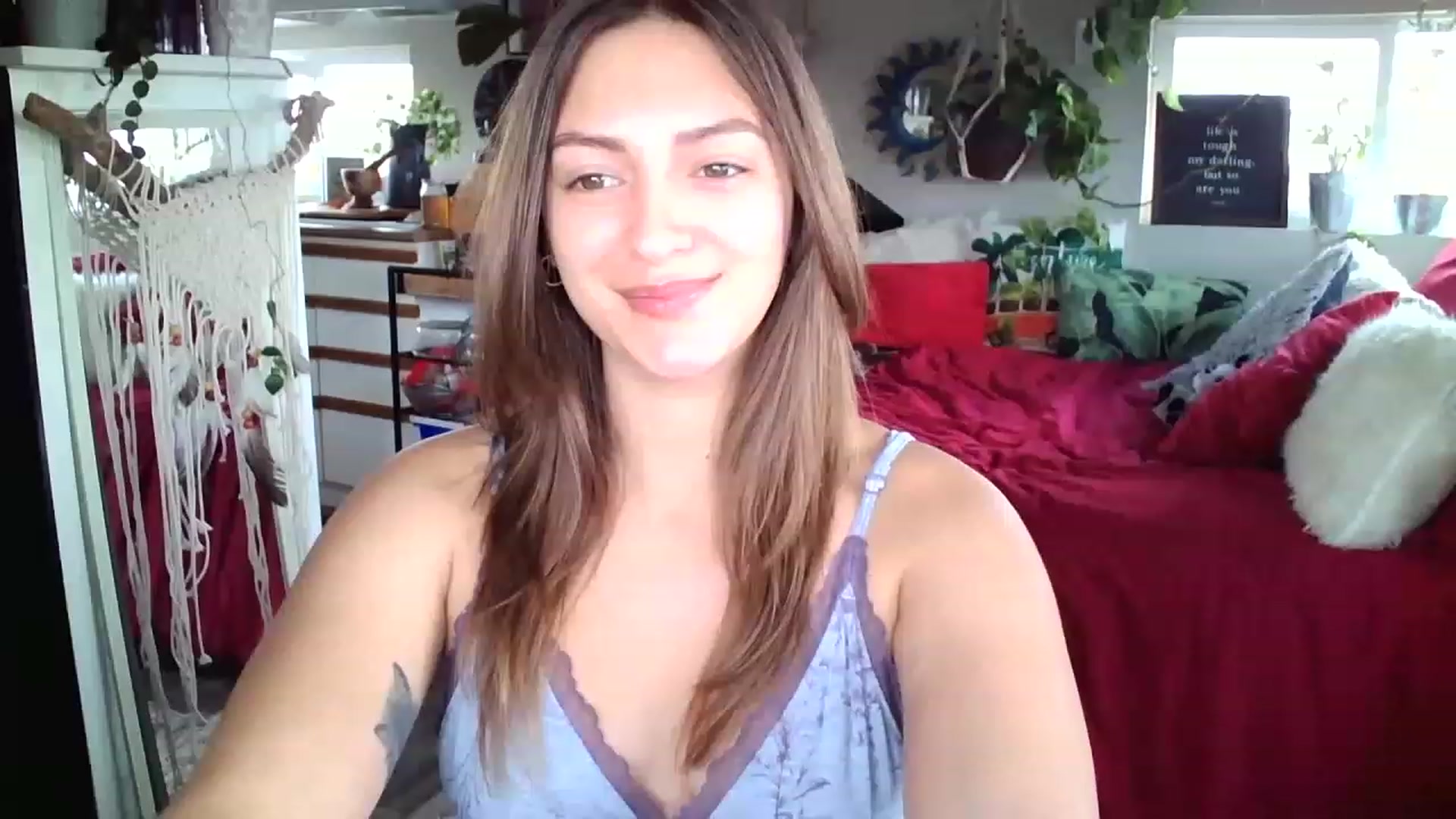 Gallery image thumbnail from Sexylexi211's myfreecams stream on, 11/20/2022, 18:35 image 3 of 20