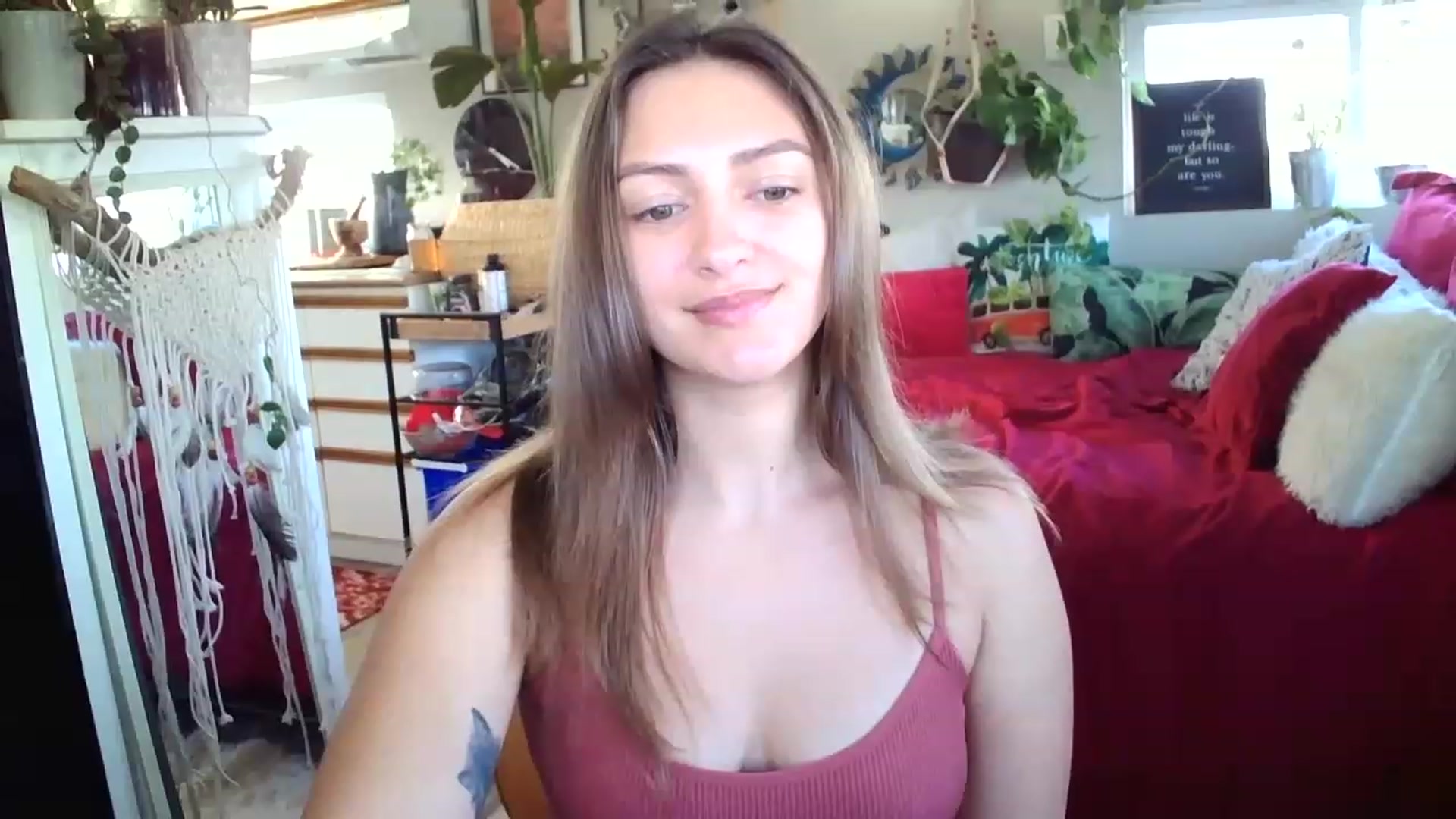 Gallery image thumbnail from Sexylexi211's myfreecams stream on, 11/21/2022, 17:05 image 3 of 20
