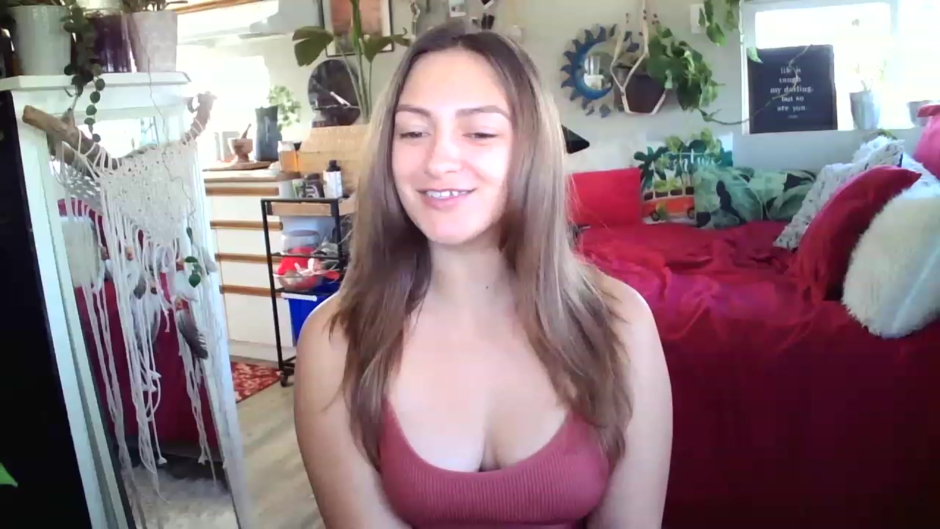 Gallery image thumbnail from Sexylexi211's myfreecams stream on, 11/21/2022, 17:05 image 11 of 20