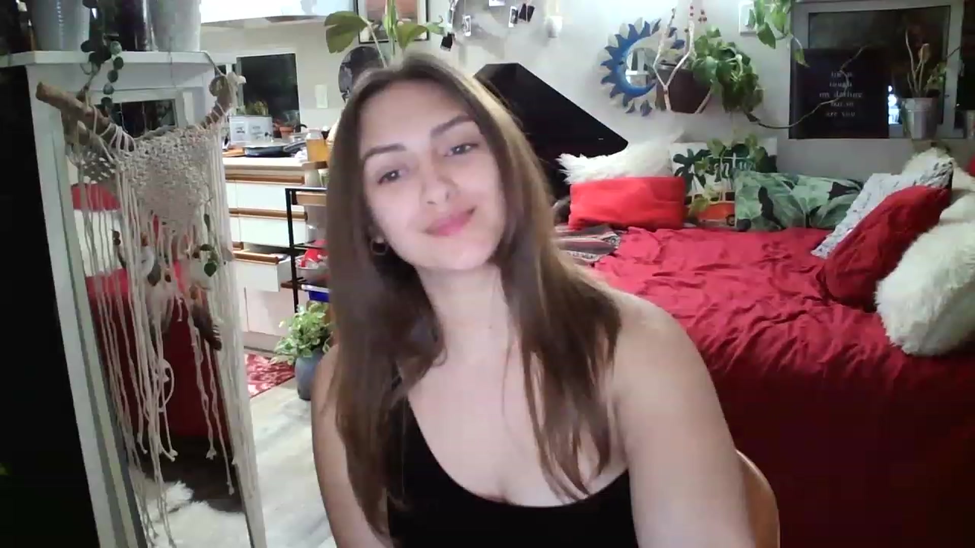 Gallery image thumbnail from Sexylexi211's myfreecams stream on, 11/22/2022, 03:14 image 12 of 20