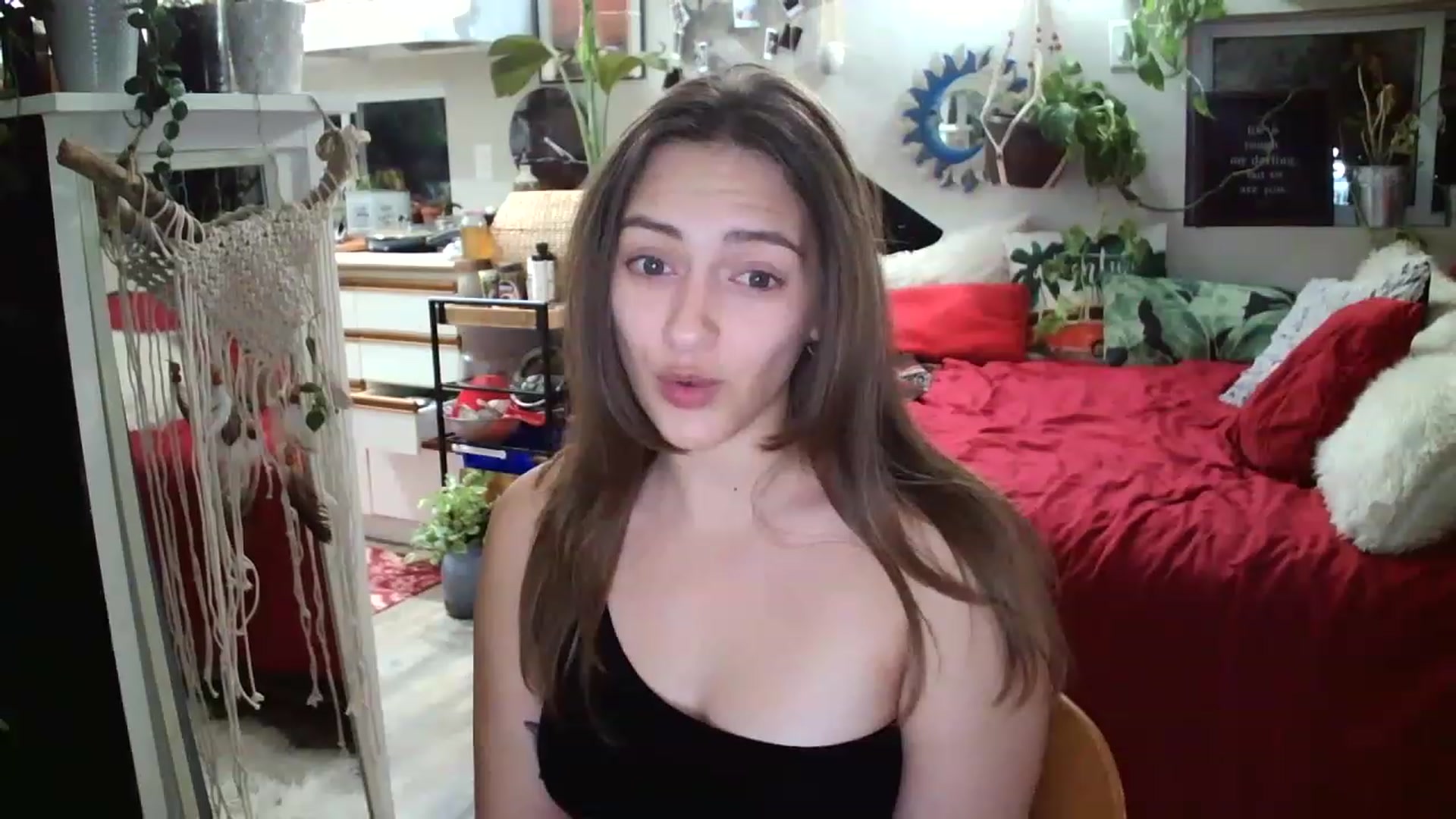 Gallery image thumbnail from Sexylexi211's myfreecams stream on, 11/22/2022, 03:14 image 4 of 20